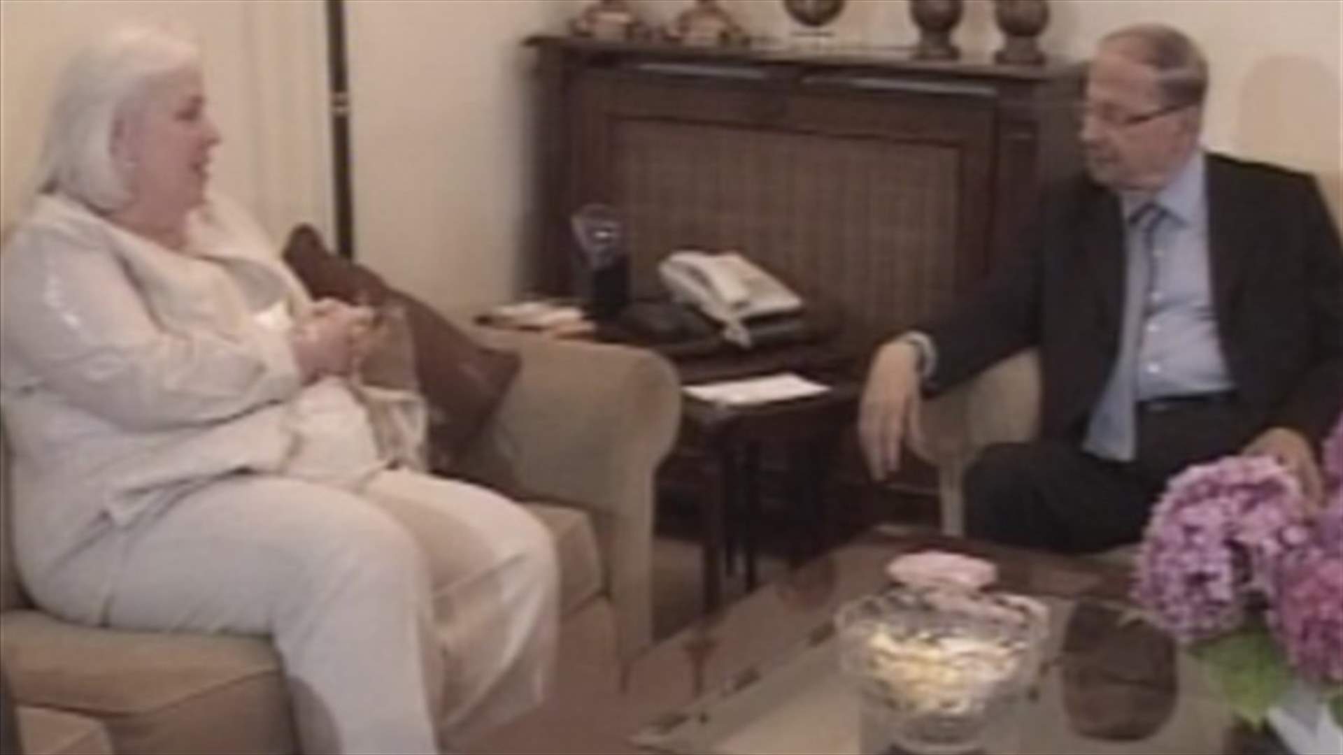 كونيللي بعد لقائها عون: ندعم قرار الحكومة تكثيف الجيش على الحدود مع سوريا