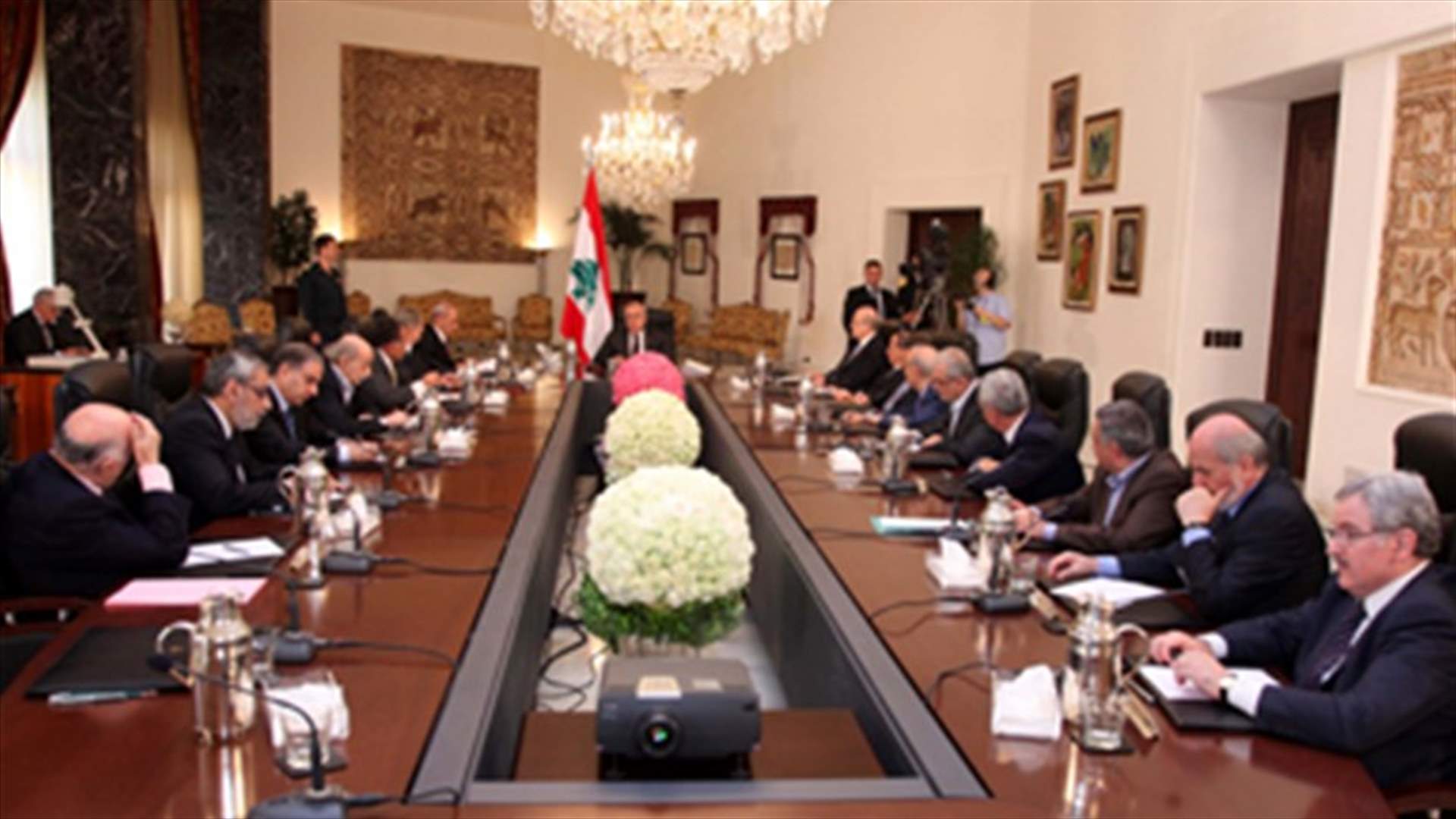 Will the dialogue committee convene in Beiteddine on August 16?