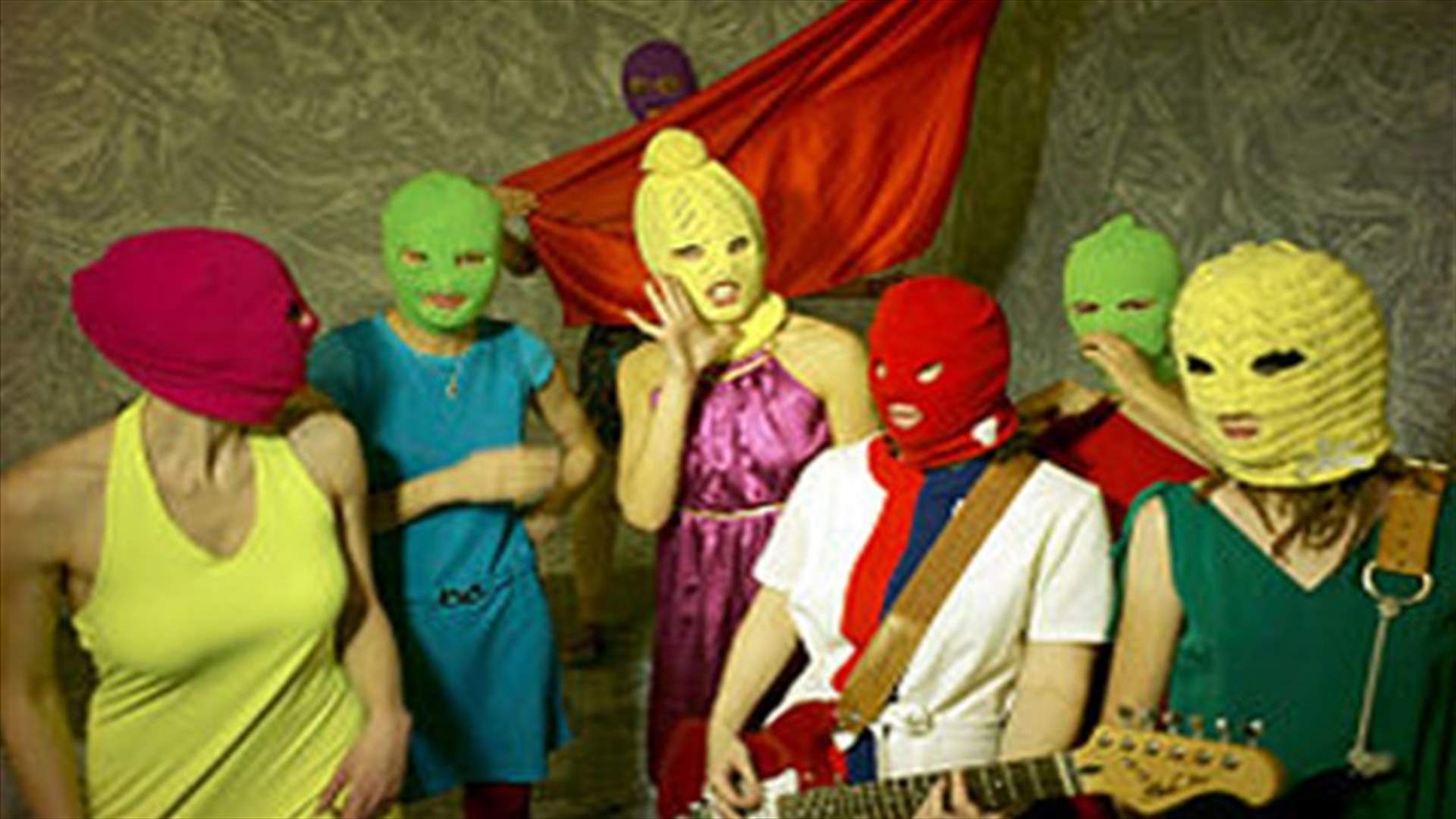 Russian prosecutor seeks 3-year jail terms for Pussy Riot trio