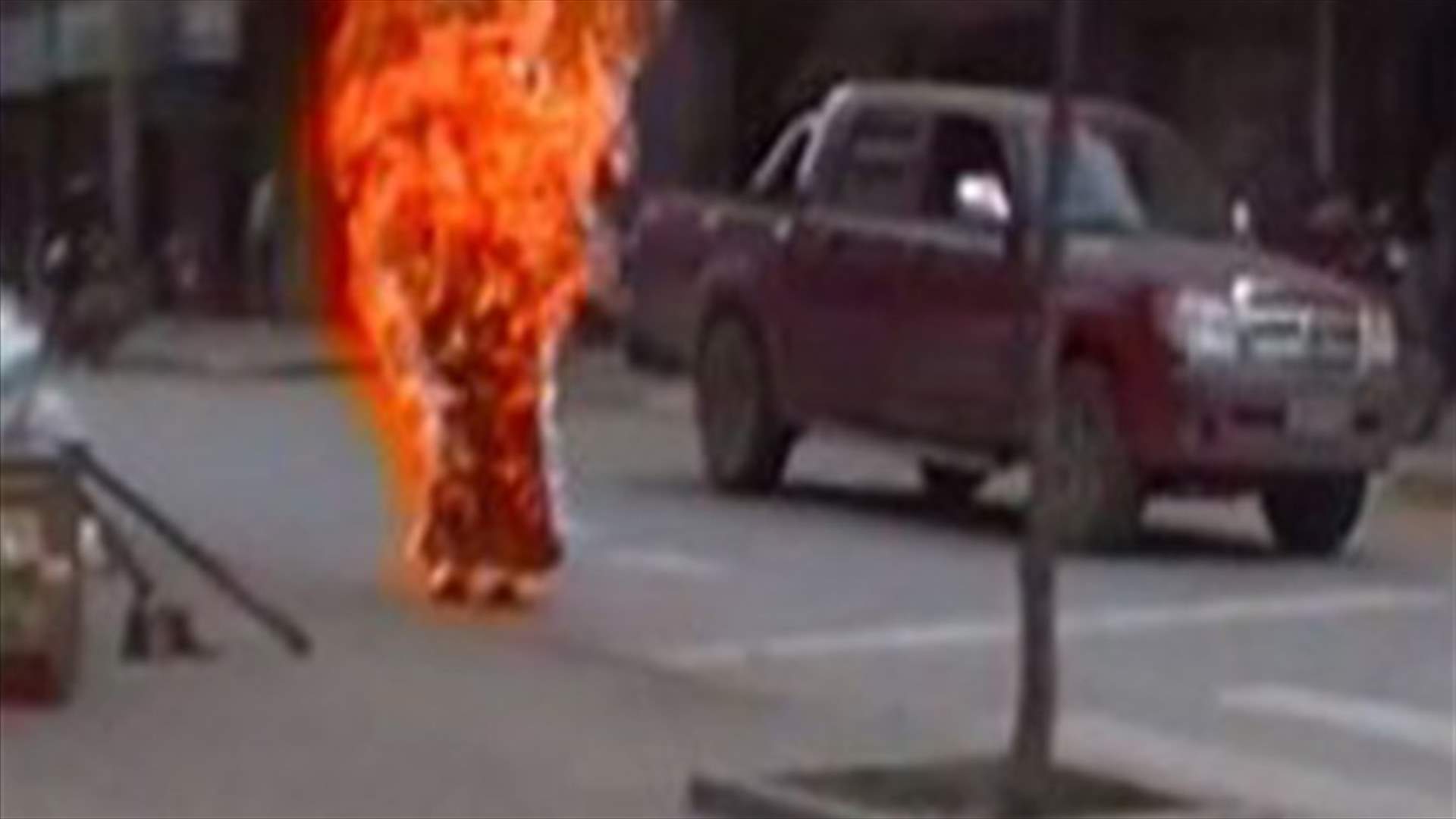 Tibetan woman sets herself on fire