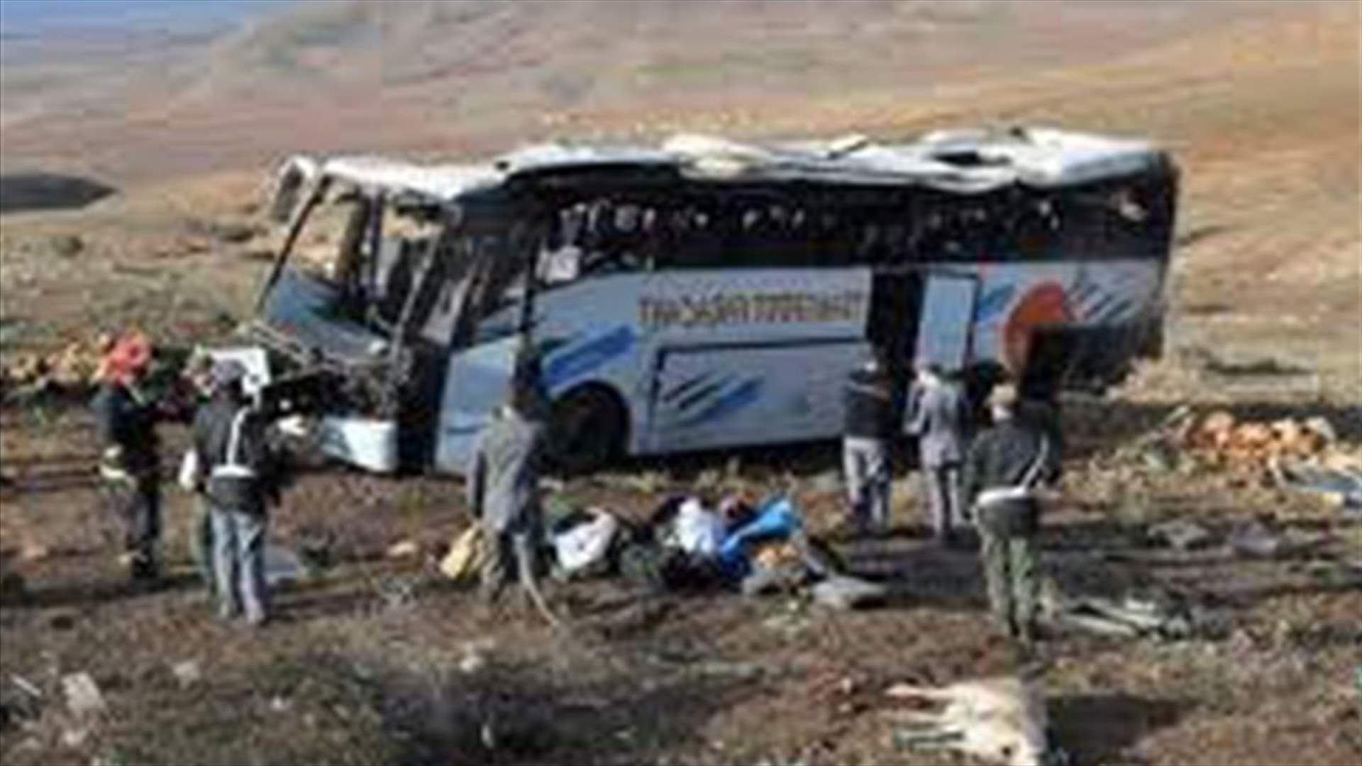 39 killed as bus falls into gorge in north India