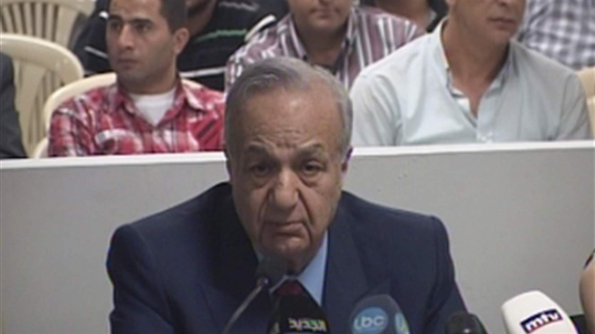 المر يرفض مشروع قانون الانتخابات