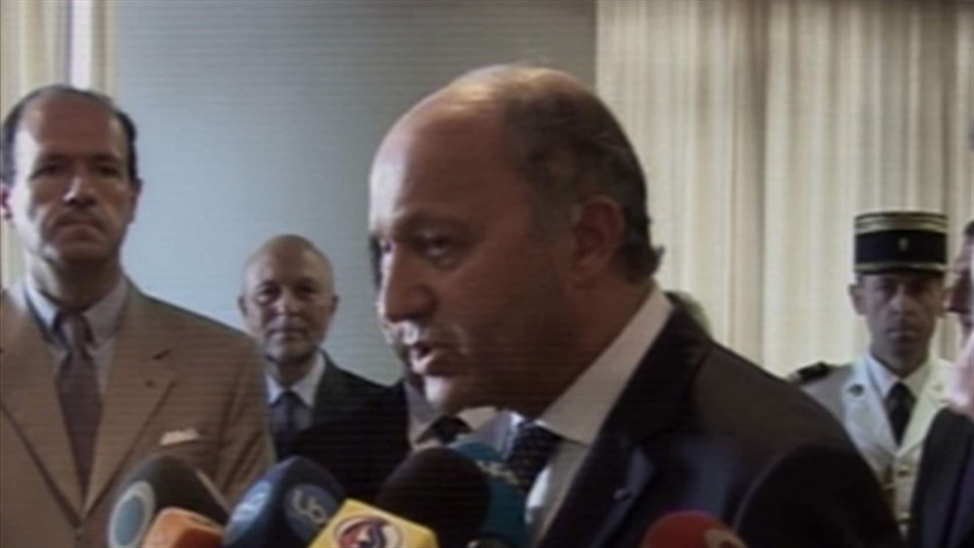 فابيوس: متضامنون مع لبنان ونريد أن نرى سوريا حرة