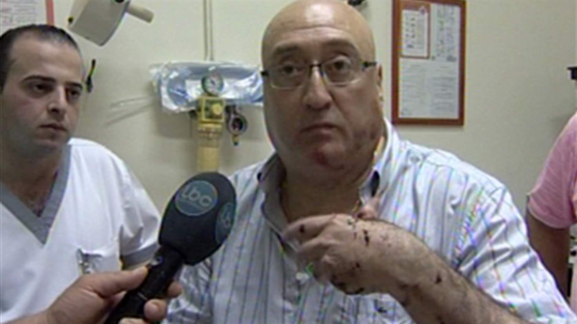 تعرّض الصحافي جوزيف أبو فاضل لاعتداء على طريق المصنع