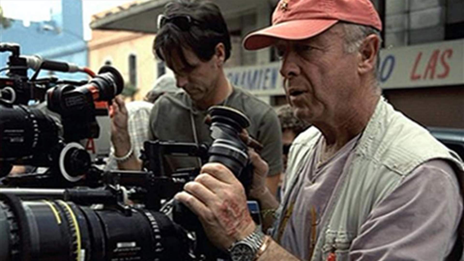Hollywood filmmaker Tony Scott jumps to death from L.A. Bridge