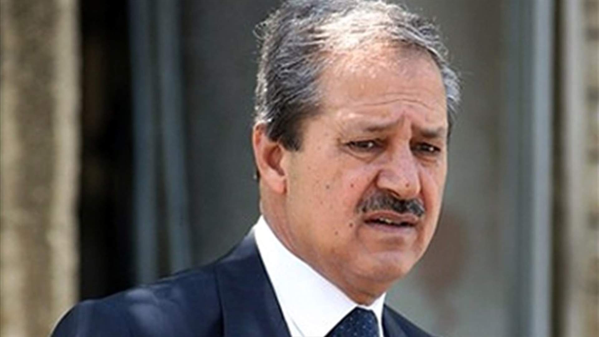 سفير سوريا المنشق بالعراق : الأسد وراء تفجيرات لبنان منذ 2005