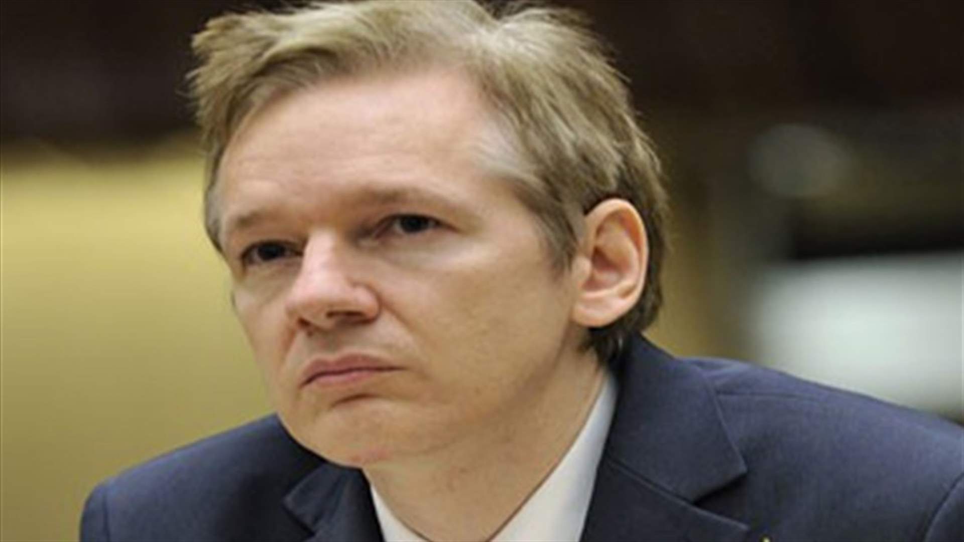 Assange’s mother says has close relationship with son 