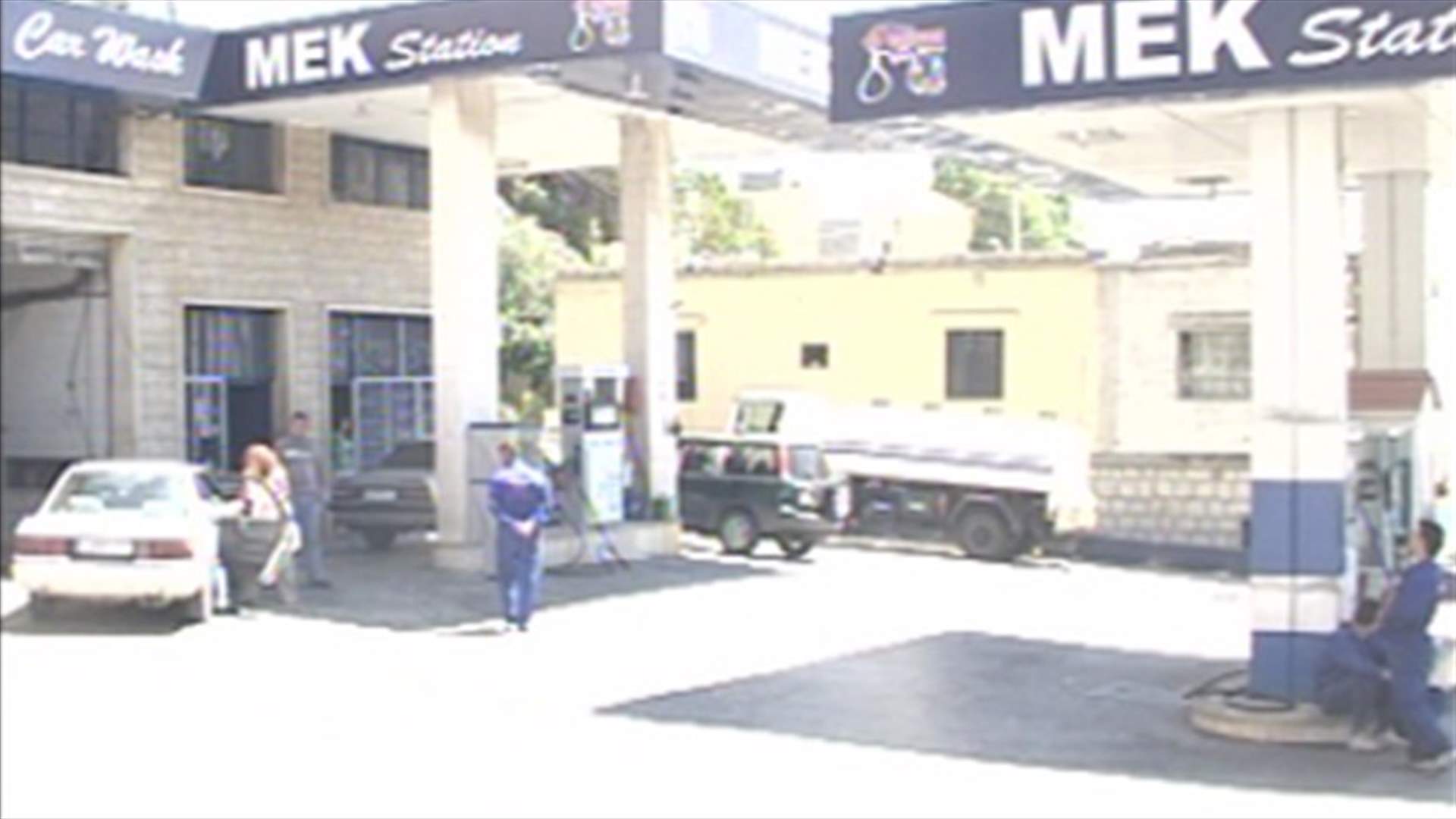 2 Gas stations robbed in the Bekaa