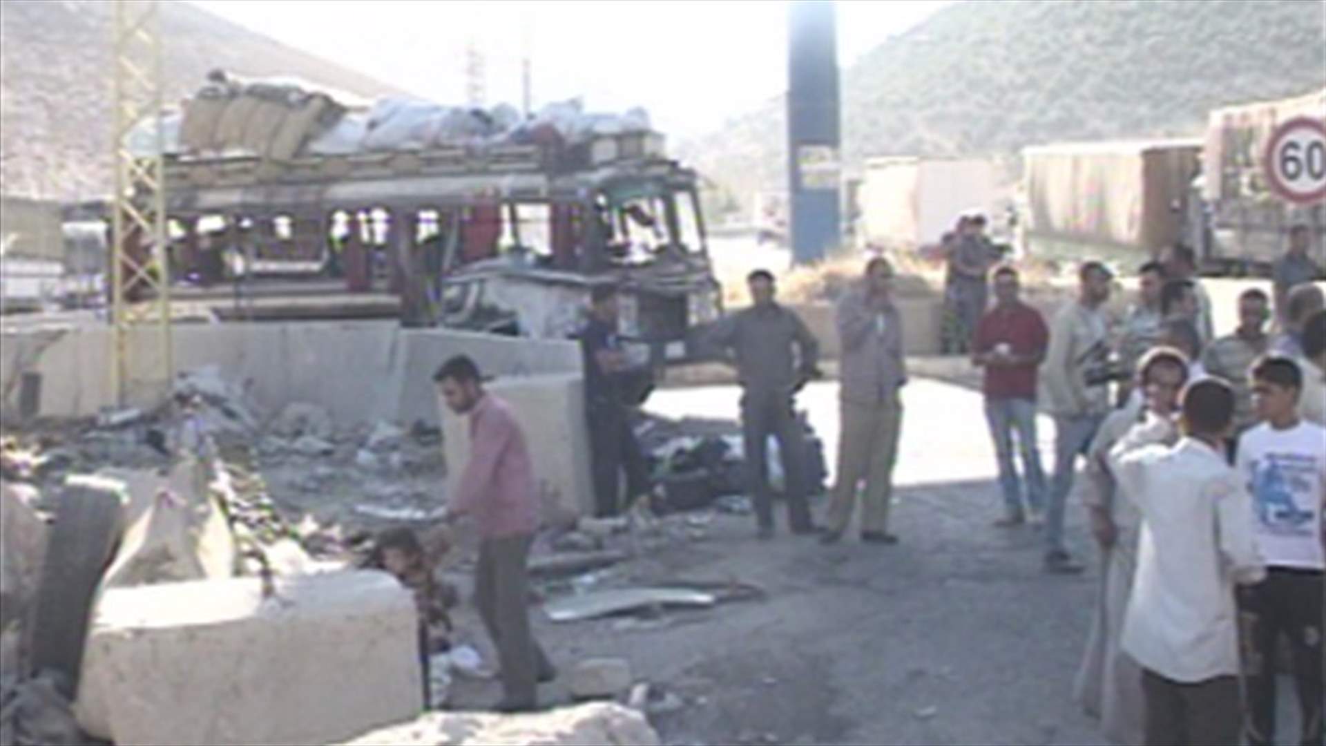 Several injured in Syrian bus accident on Masnaa road