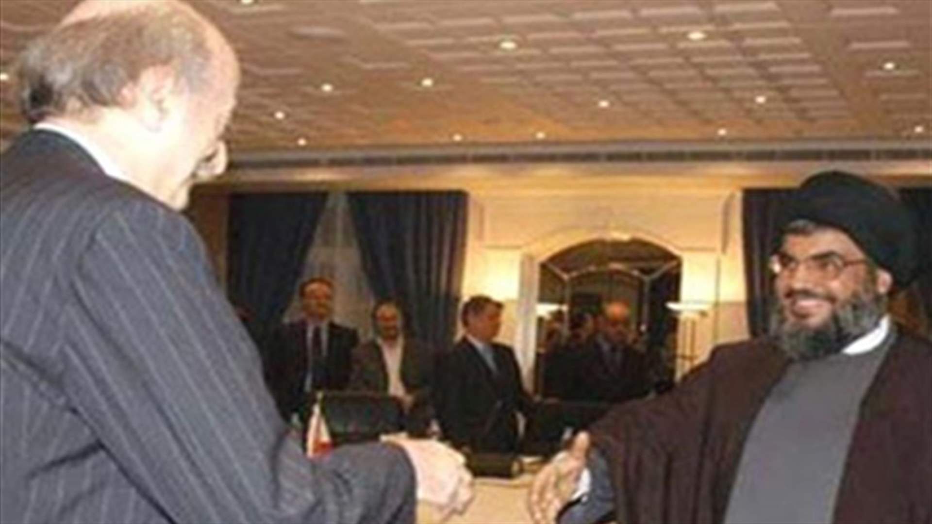 جنبلاط يحافظ على العلاقة مع حزب الله... مكرهاً