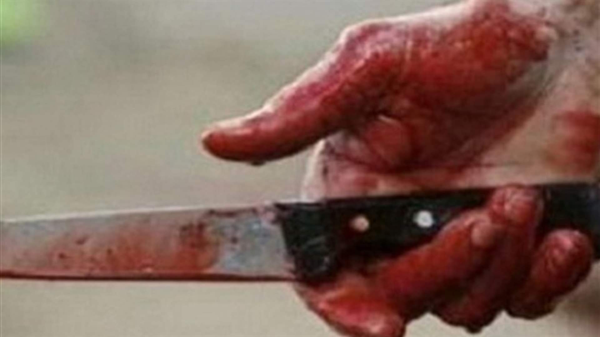 Armed auto-theft leaves driver stabbed in the stomach