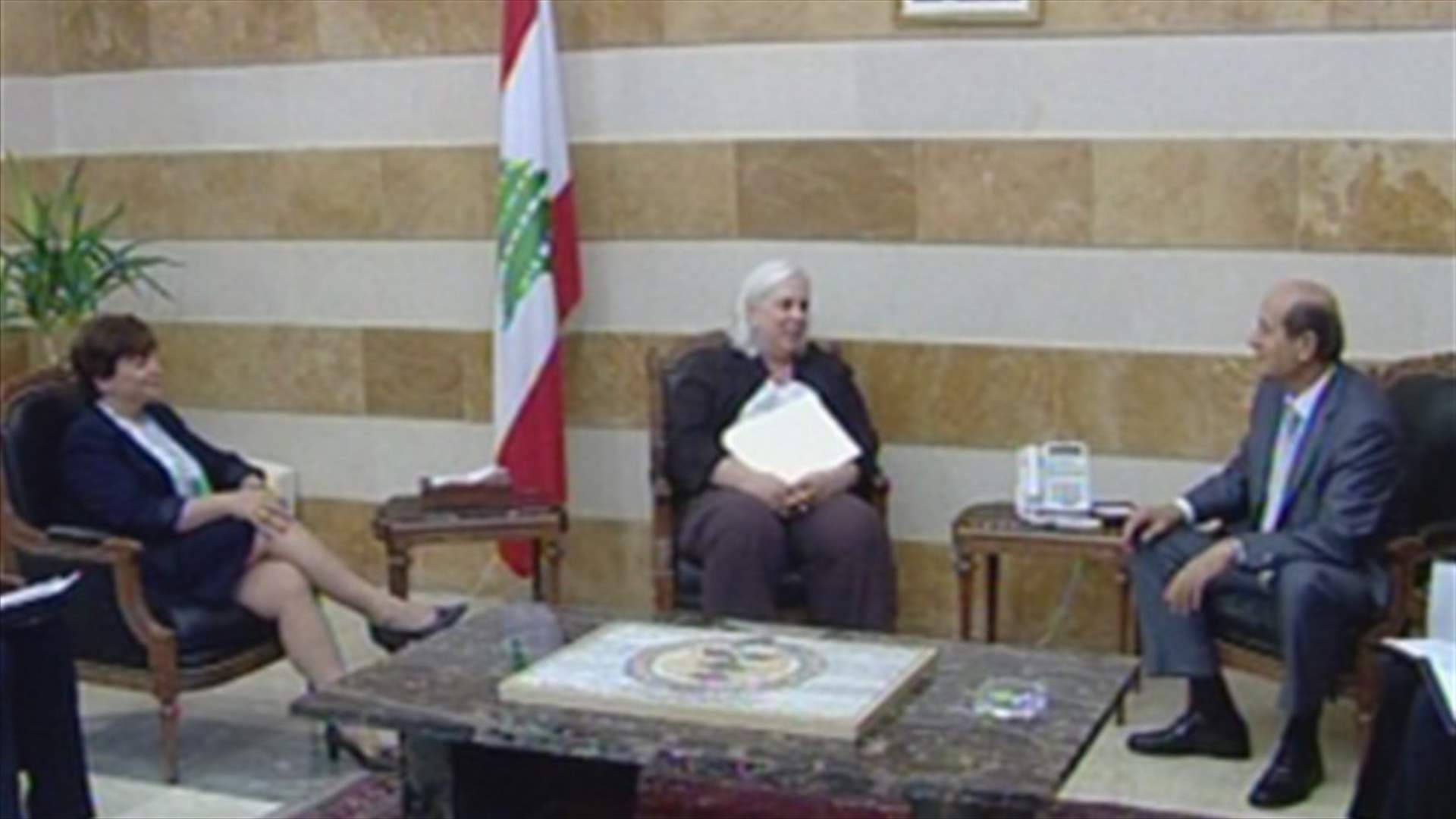 كونيللي: لأهمية تمسك لبنان بالتزاماته الدولية