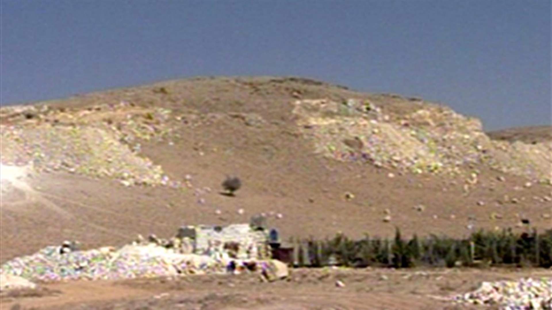 قوة من الجيش السوري الحر تهاجم مركزاً للجيش في عرسال