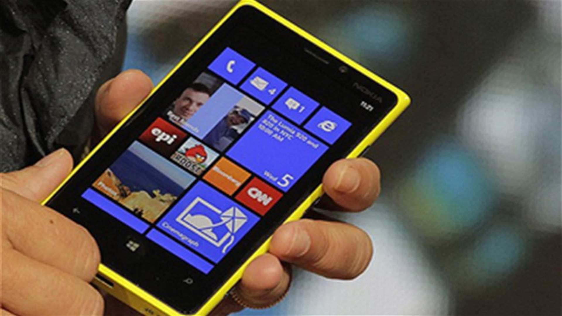 Nokia prices new Lumia above Samsung's Galaxy S3