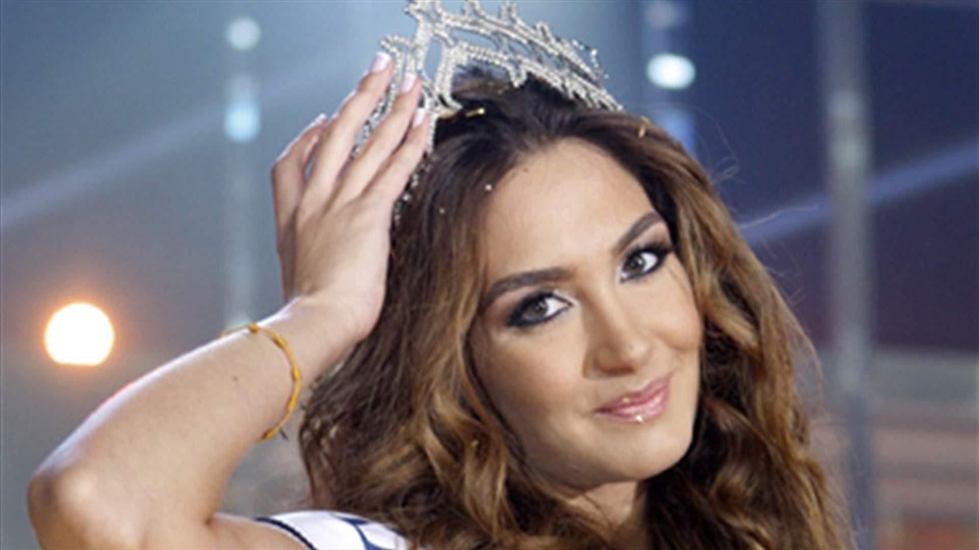 Rina Chibani crowned Miss Lebanon 2012, twin sister 1st runner up