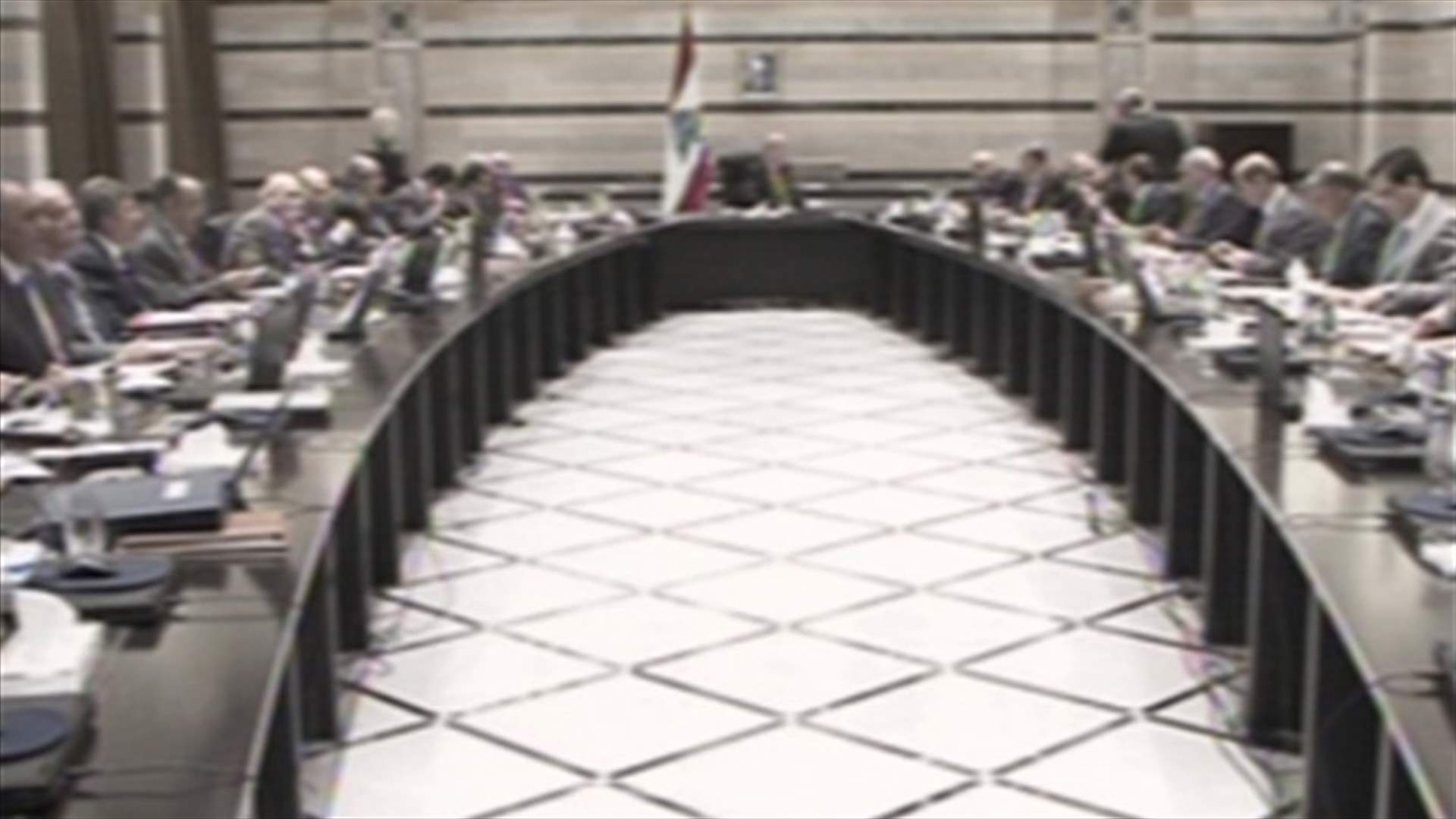 Cabinet holds regular session, with 82 items on its agenda