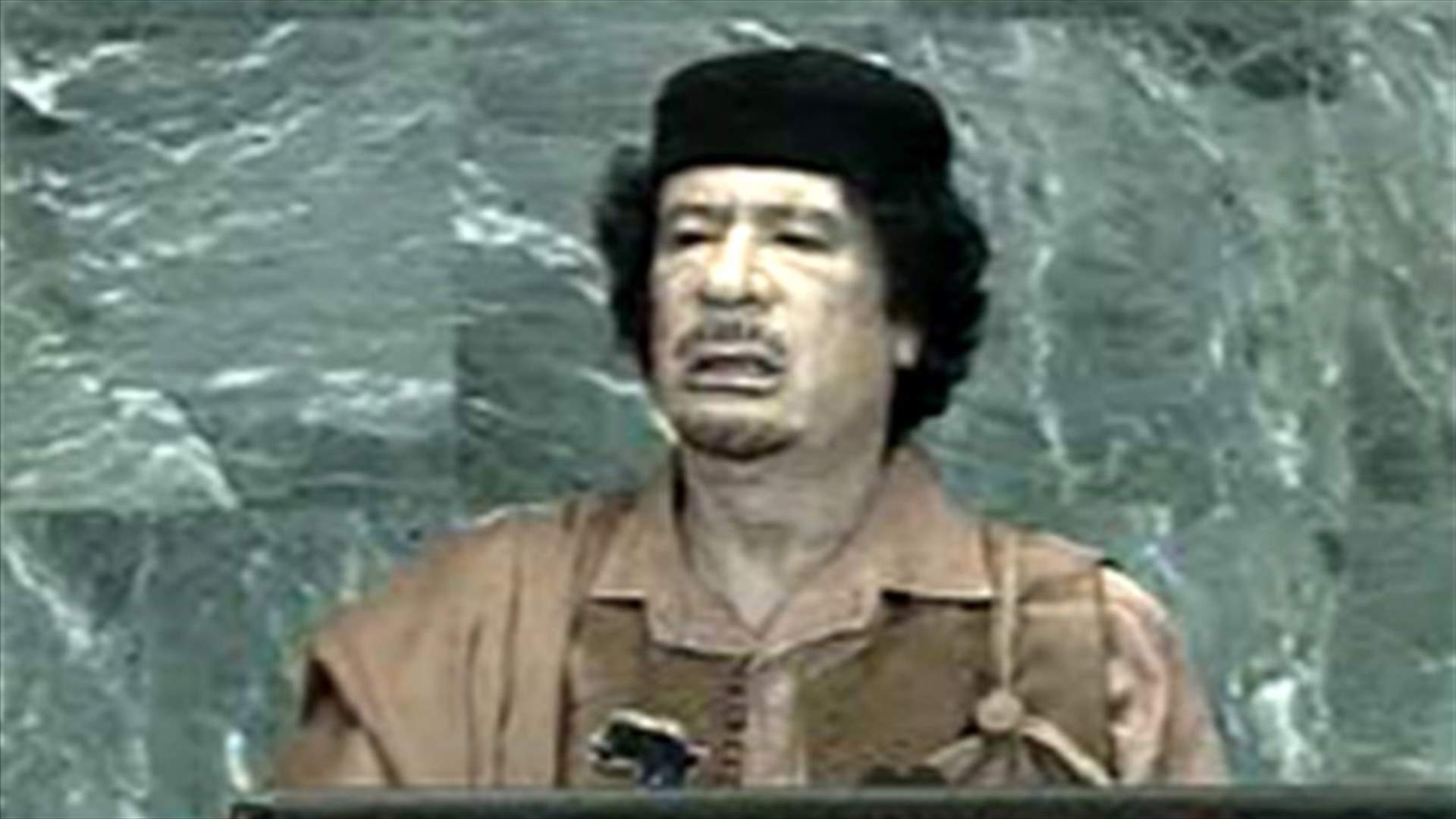 المحكمة الدولية تأمر باعتقال القذافي 
