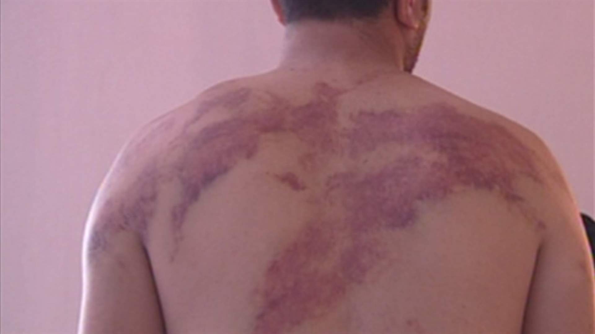 REPORT: Security apparatus brutally attacks dozens of Syrian workers