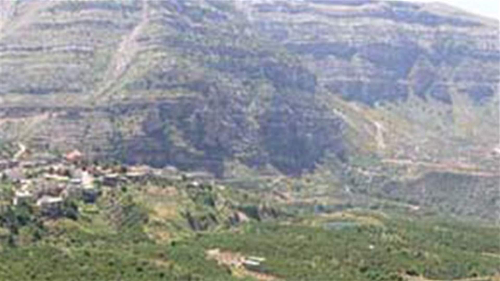 Bombing an excavator owned by Akoura's mayor