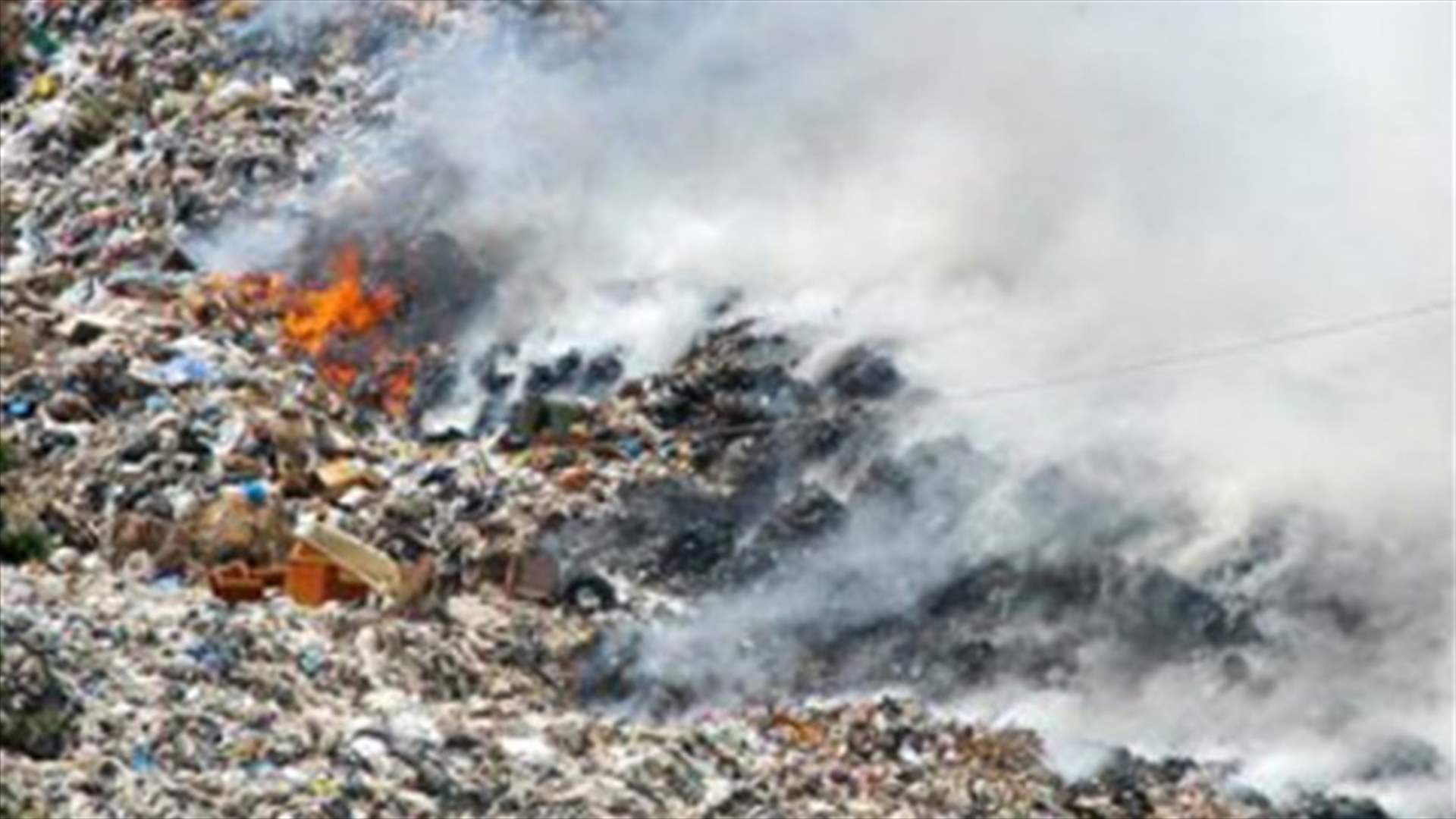 Sidon's garbage dump on fire for the second time this week