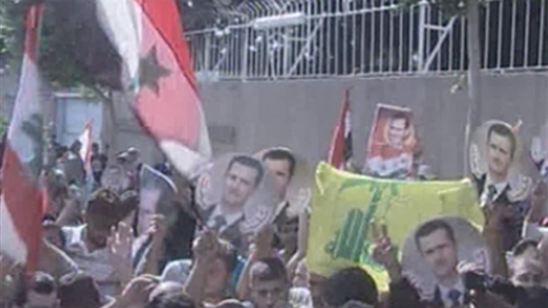 مؤيدو النظام السوري يعودون الى شوارع بيروت...