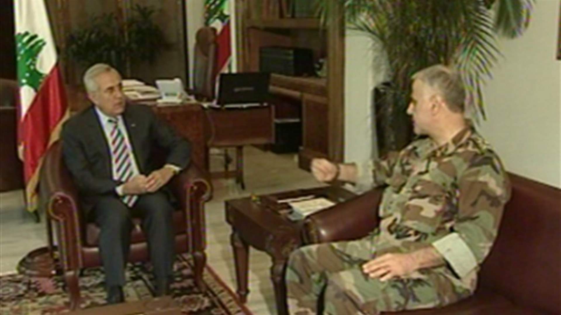 Kahwaji, Ibrahim brief Sleiman on security situation 