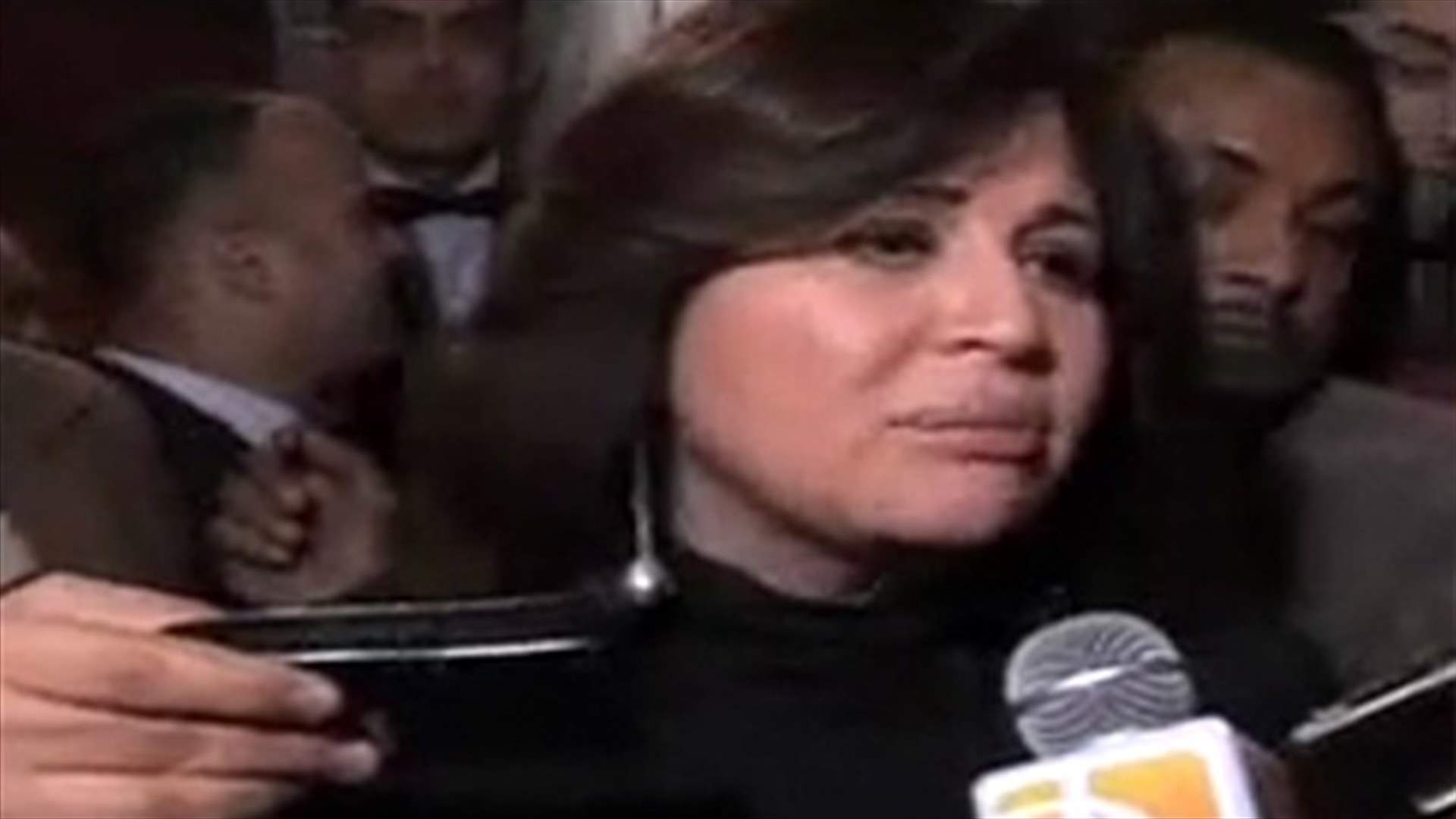 رفع دعوى ضد رجل دين هاجم الفنانة الهام شاهين 