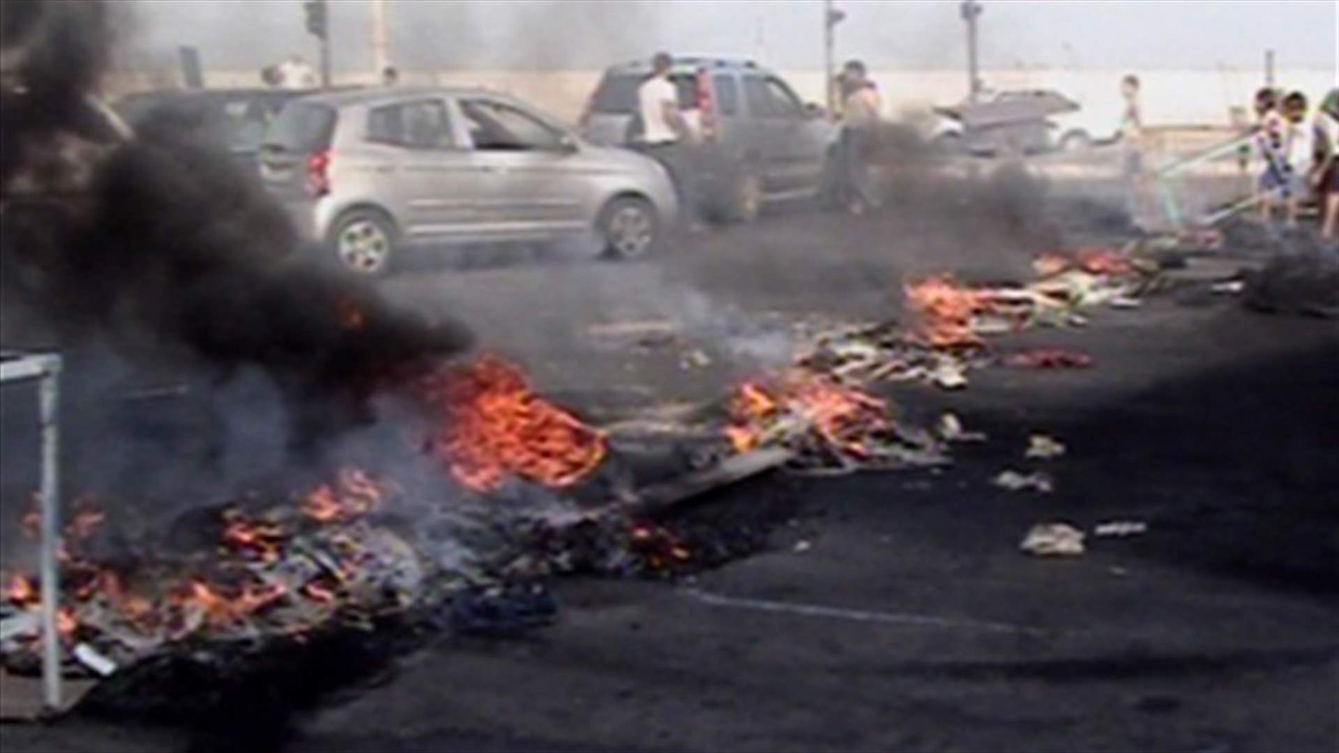 Roads blocked across Lebanon, Sheikh killed in Tripoli’s clashes