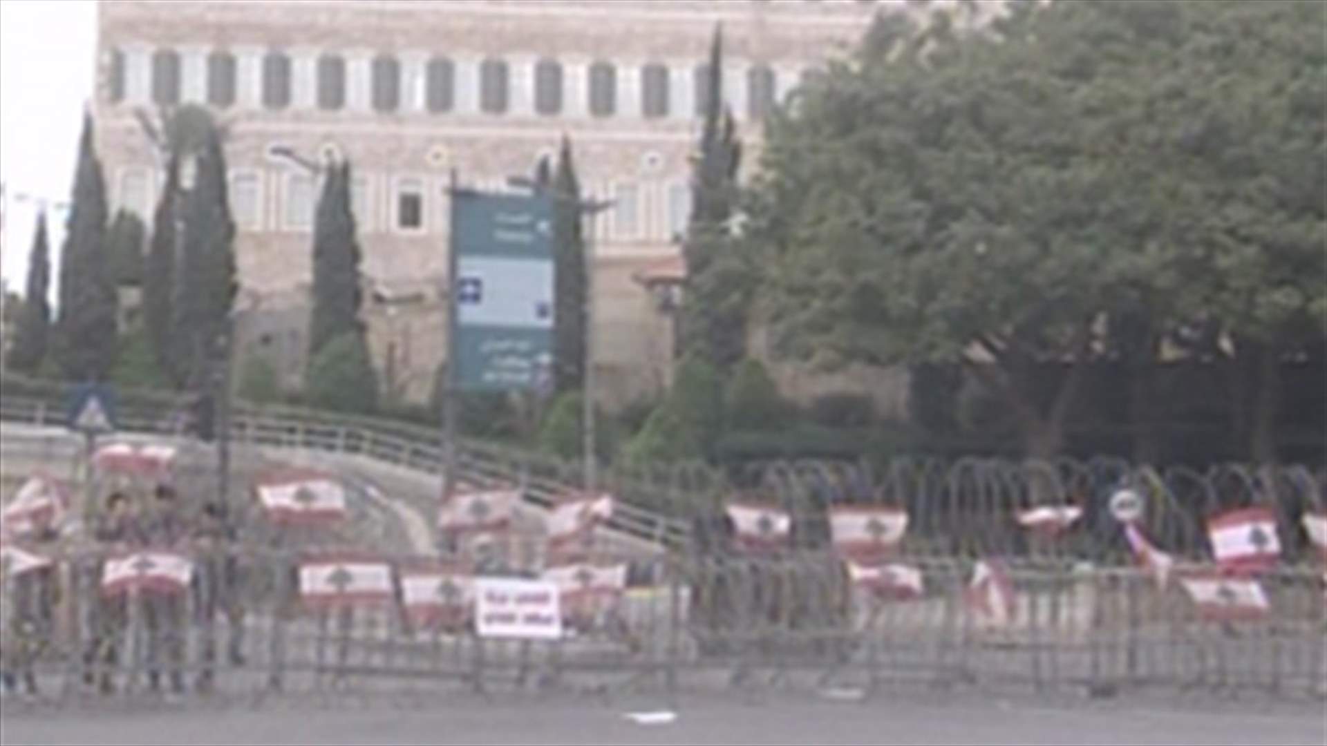 Security forces deploy around Serail, protesters continue their sit-in
