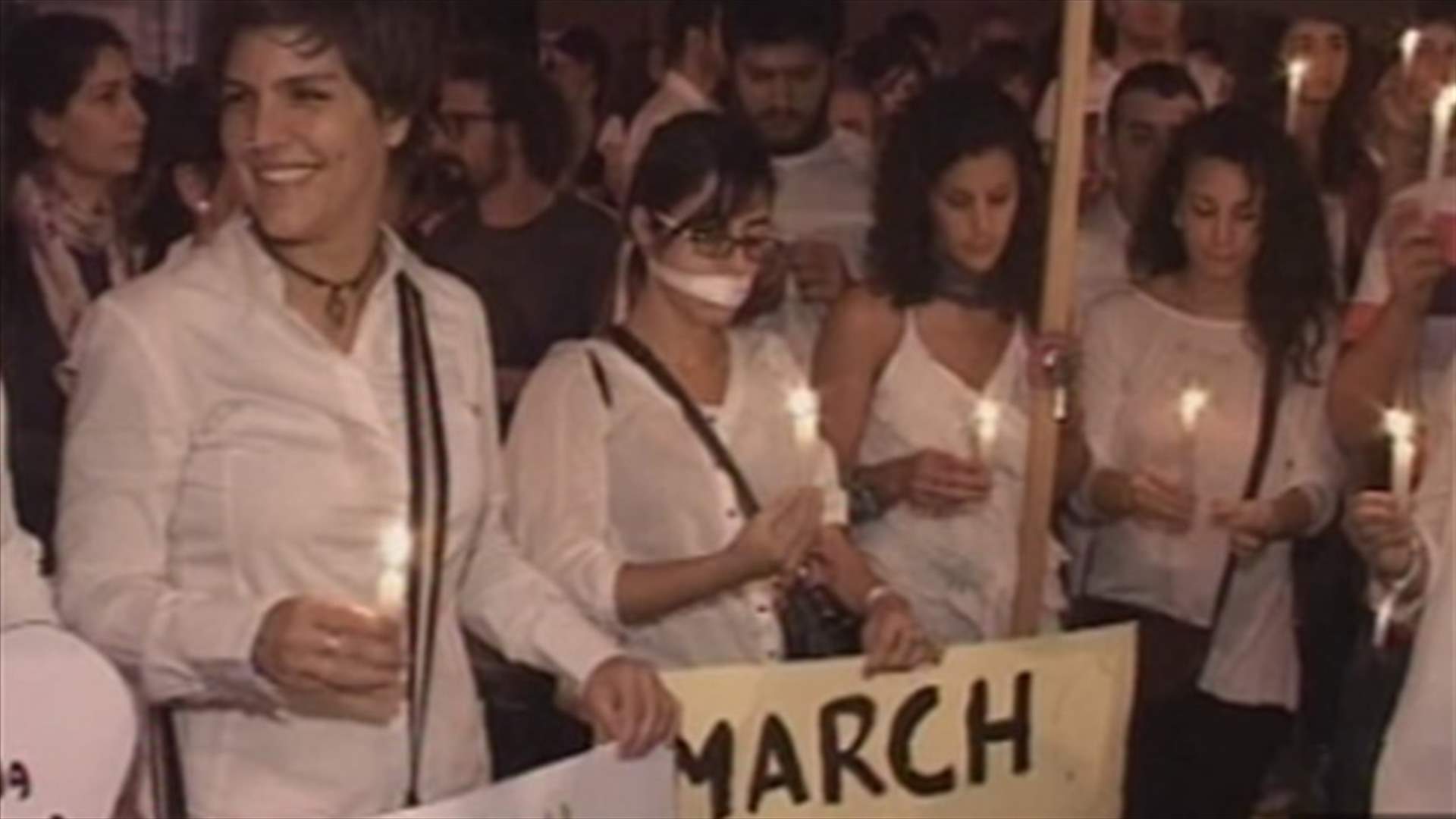 وسط حفلة الجنون...هل من مكان خارج 8 و14 آذار؟
