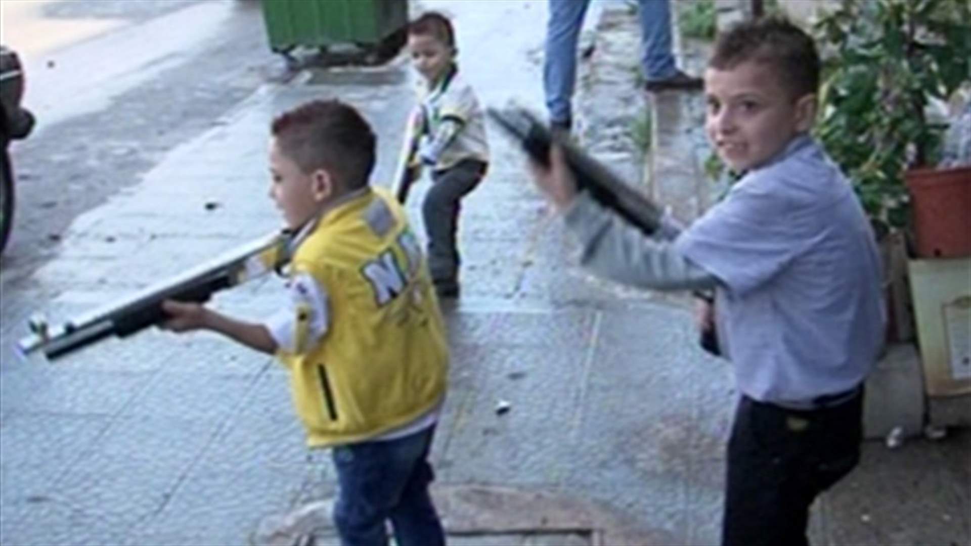 REPORT: Bab al-Tebbaneh and Jabal Mohsen's children reveal their weapons on Eid al-Adha
