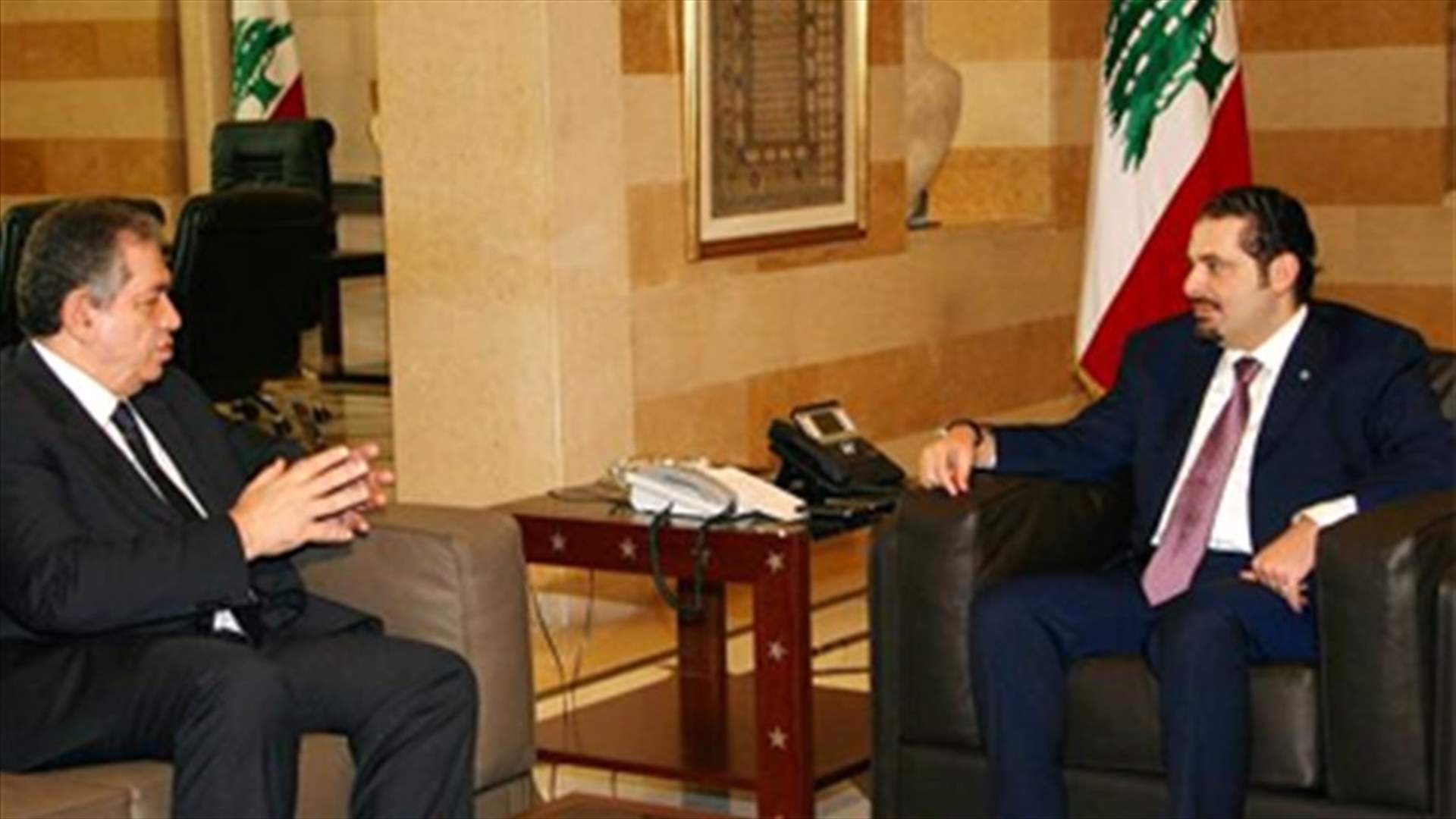 اشتعال الخلاف بين الحريري والجسر...وانقسامات في "الازرق"