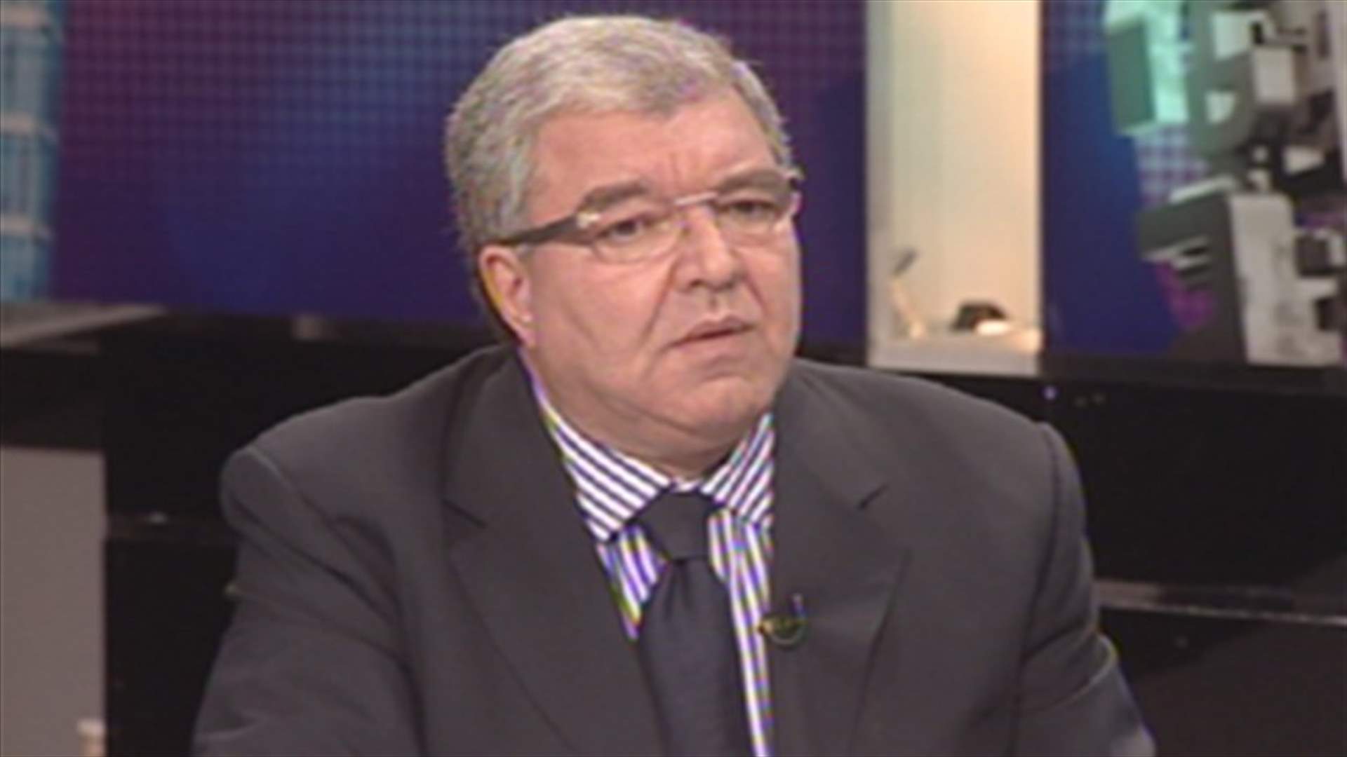 المشنوق يؤكد عبر الـLBCI وجود عنصر من حزب الله في مكان اغتيال الحسن..وفضل الله ينفي