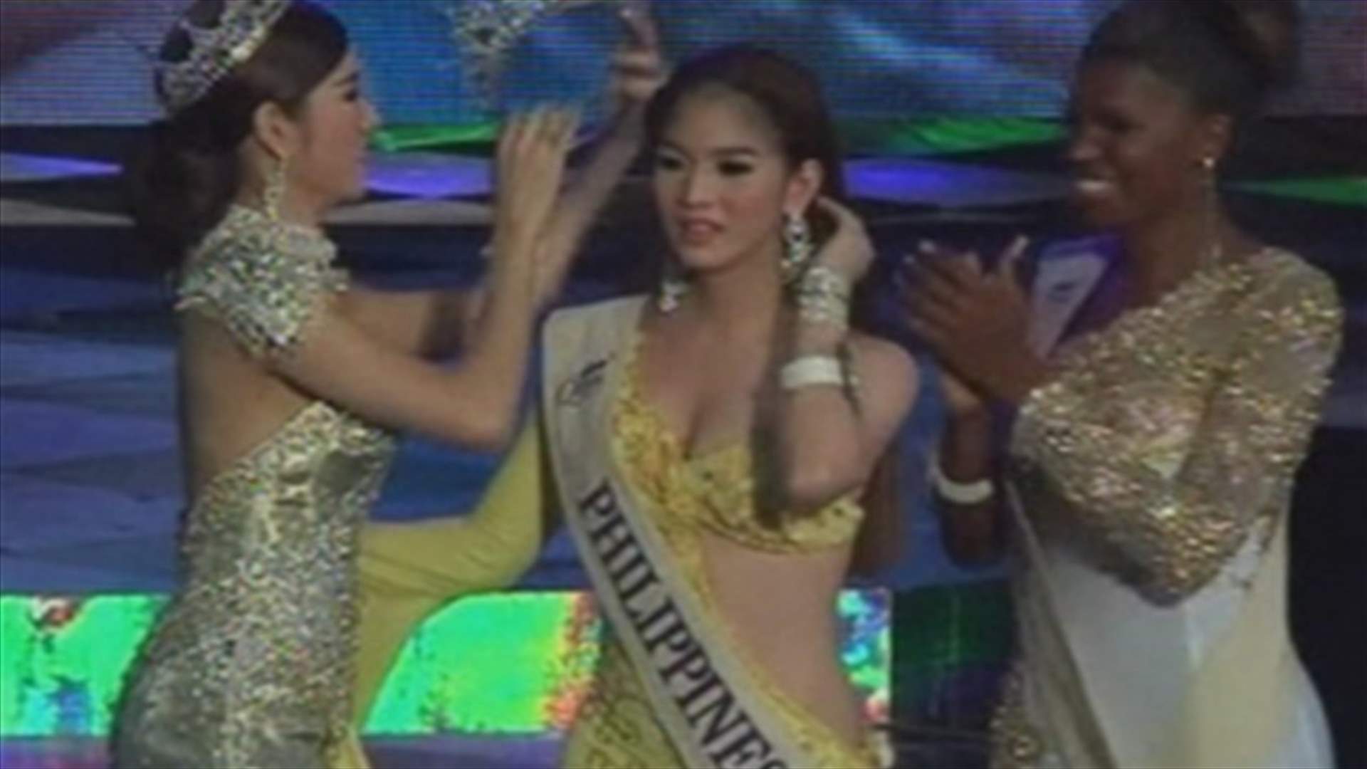 Annual beauty pageant for transvestites in Thailand 