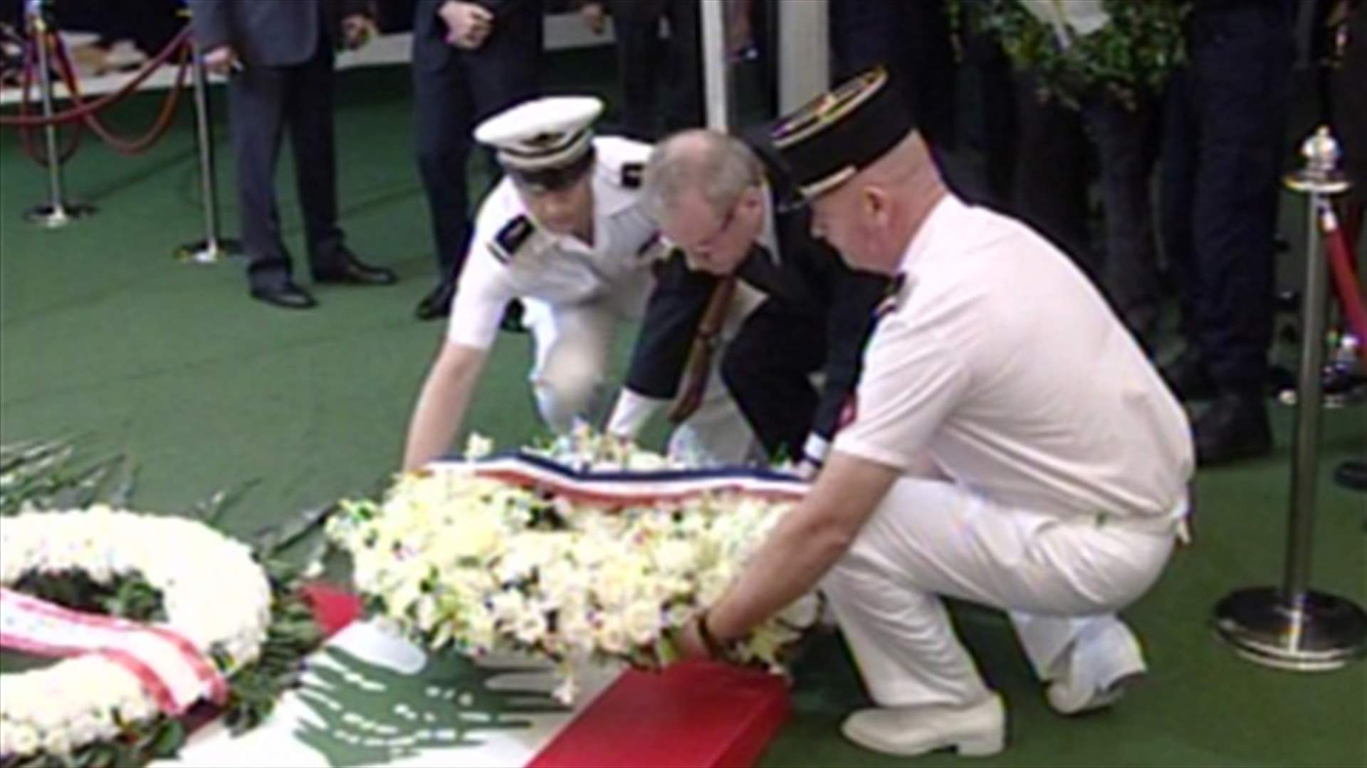 French Ambassador lays wreath on tomb of late Brig. Gen. al-Hassan