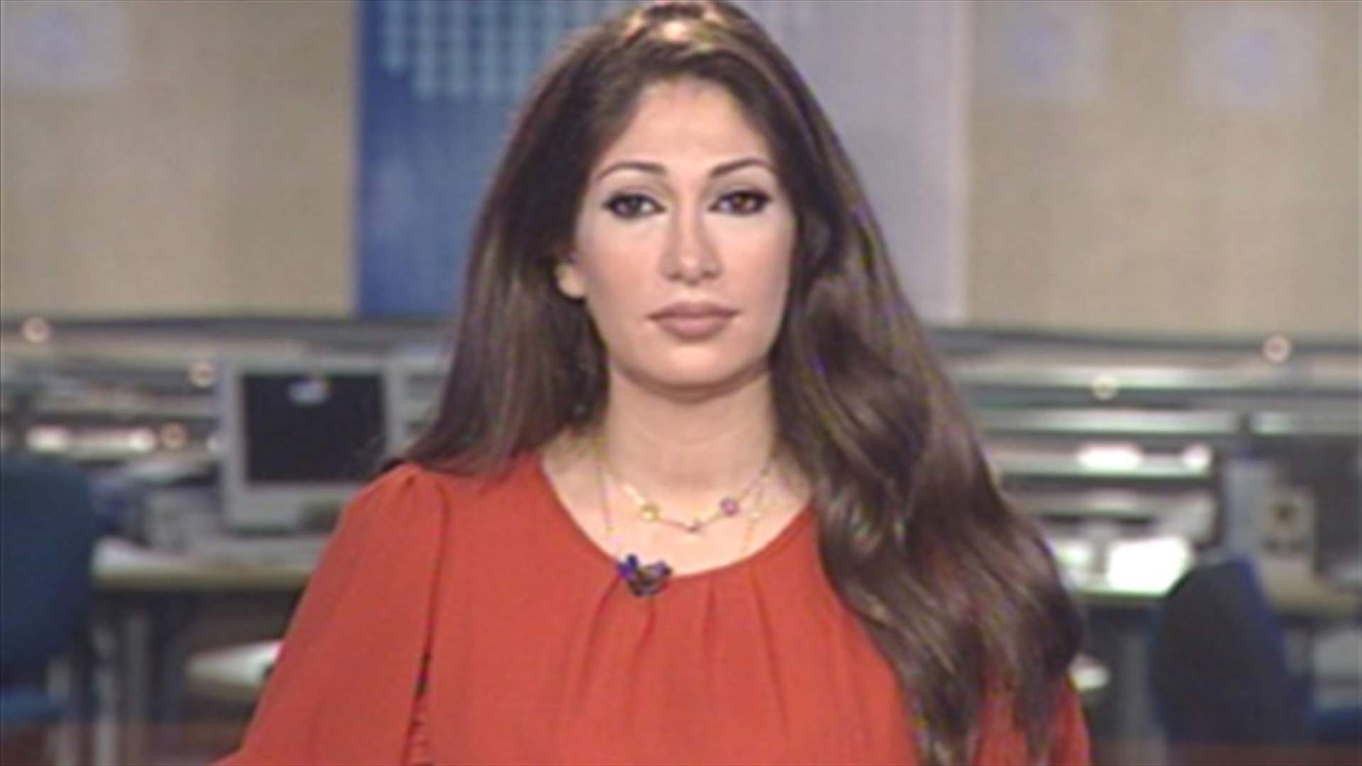 مقدمة النشرة المسائية 01-10-2011 