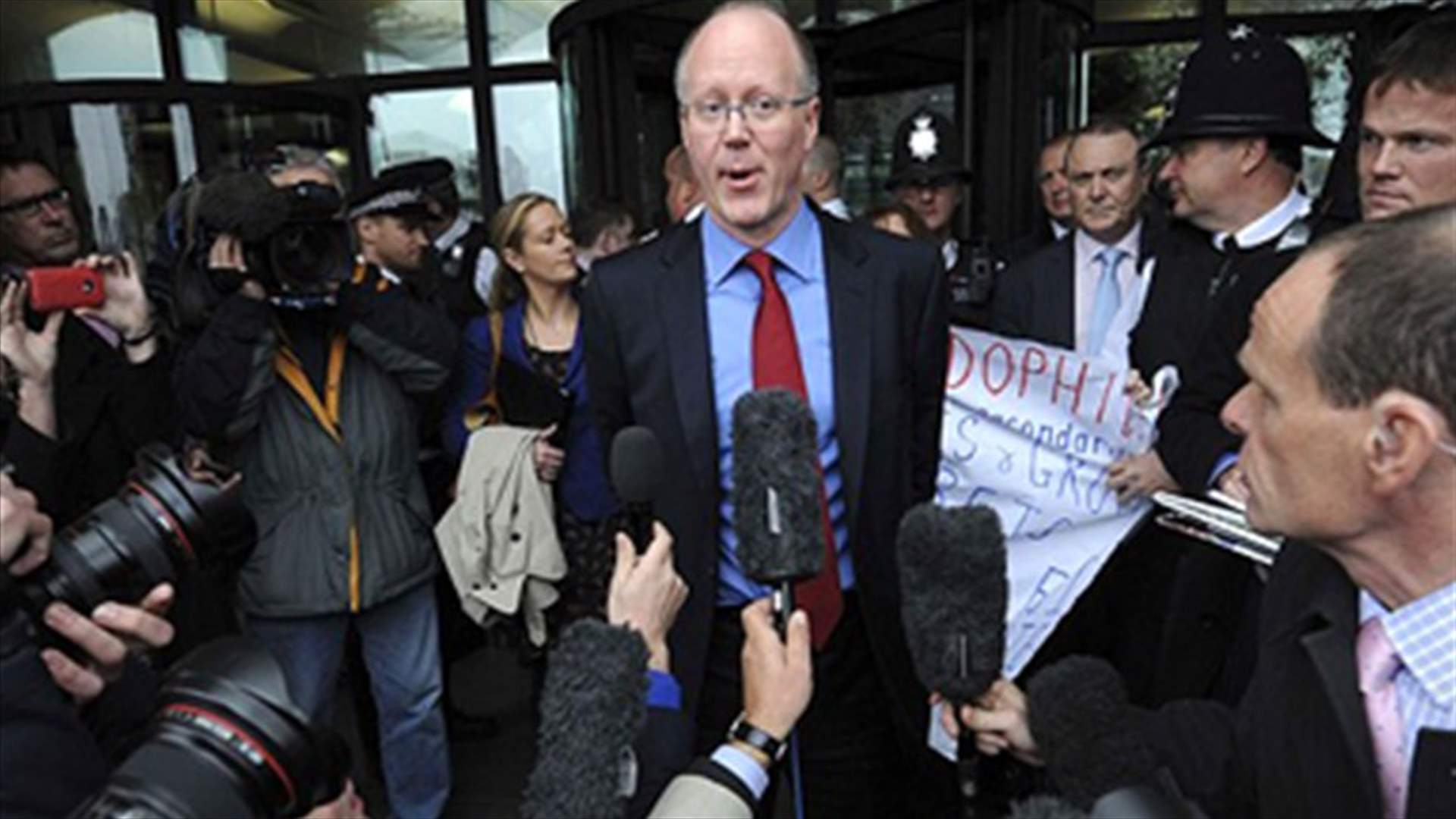 BBC chief quits over "shoddy journalism" failures