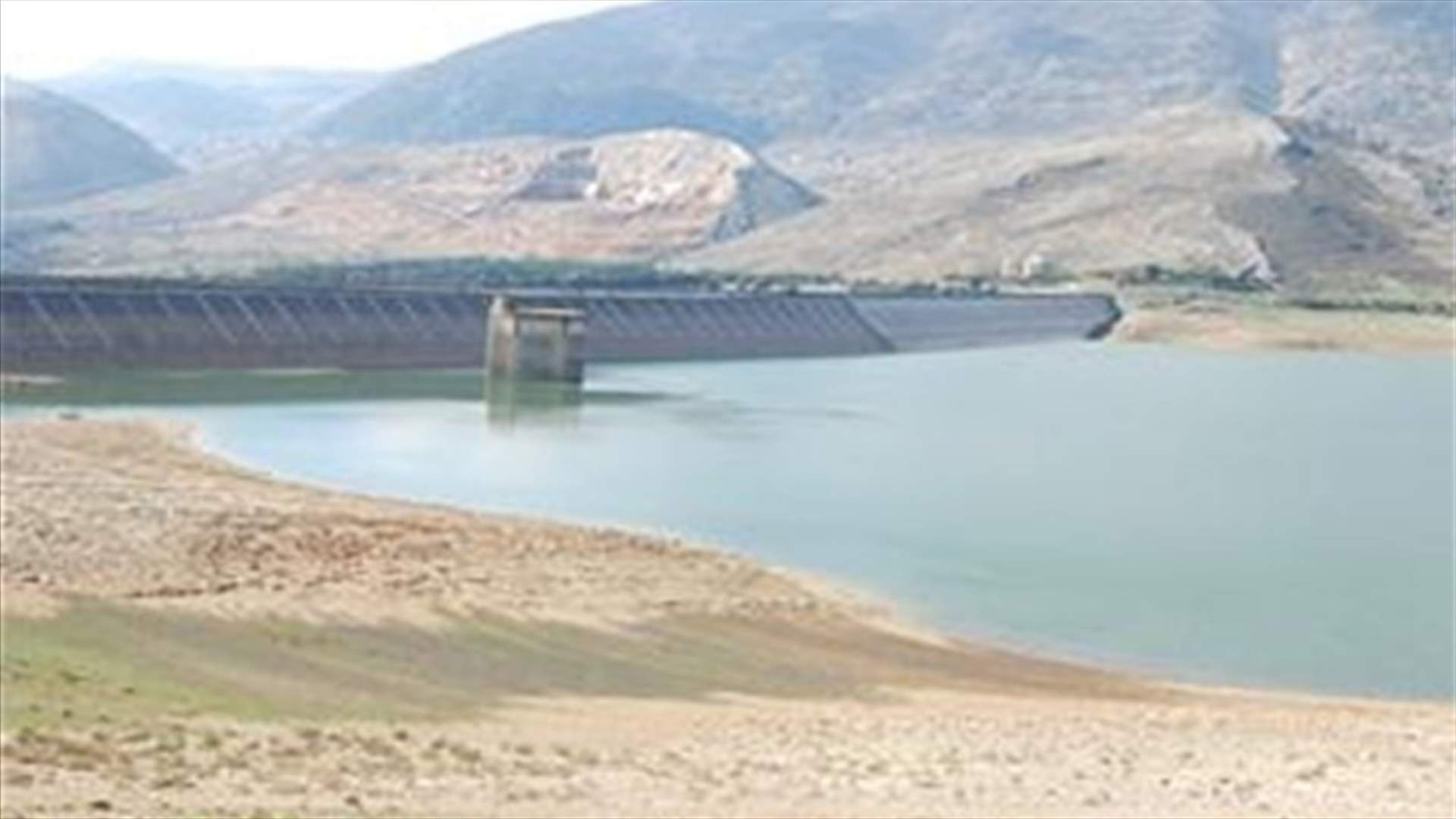 Soldier&#39;s body pulled out from Lake Qaraoun   