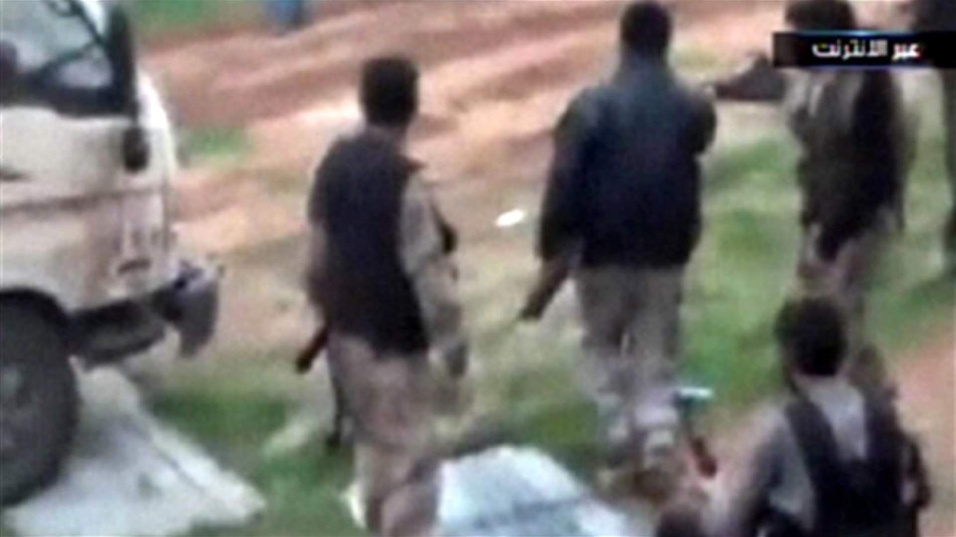 UK recognizes SNC, rebels storm army base near Turkish border