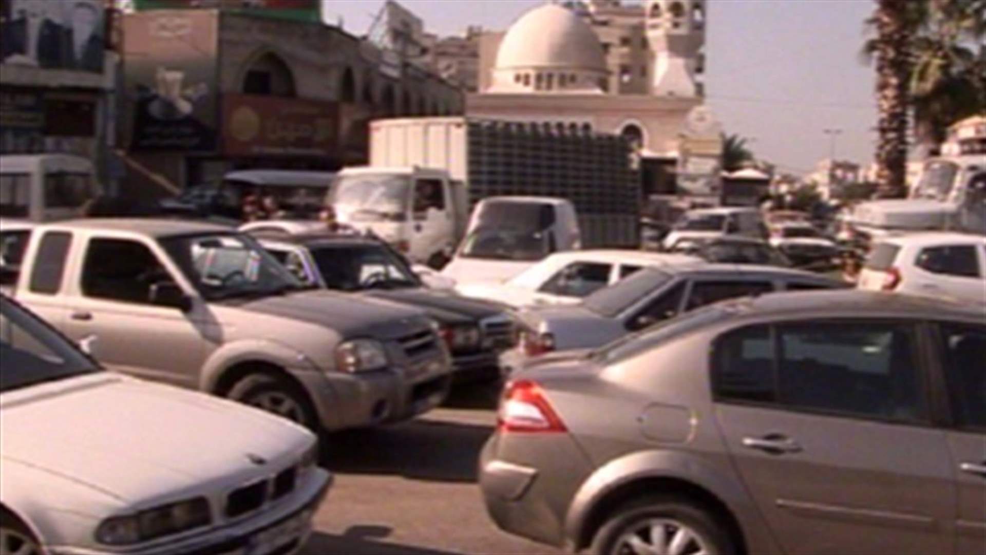 Bab al-Tabbaneh residents reopen Tripoli's road