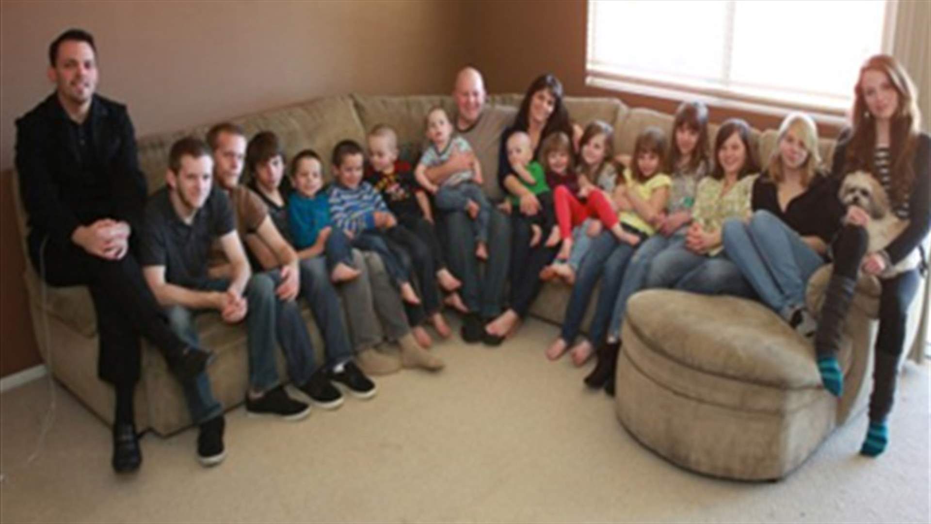 Wonder mom gives birth to her 16th child, wants more