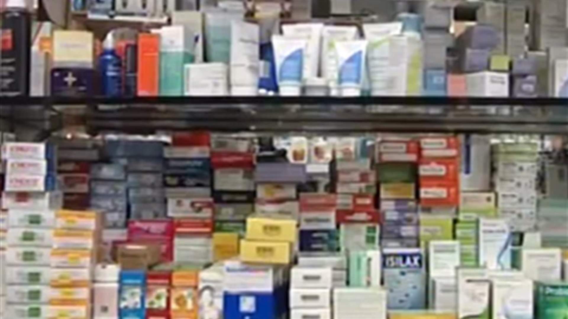 وزير الصحة يسترد إجازات 15 صيدليا