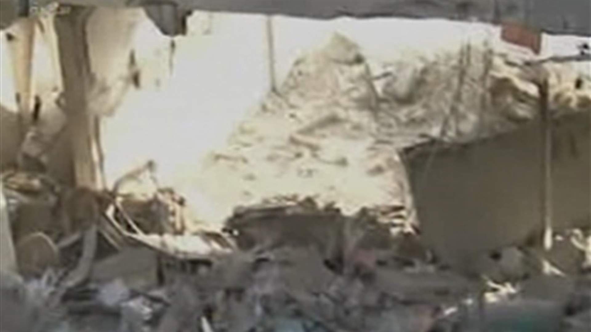 Syrian rebels shoot down regime helicopter