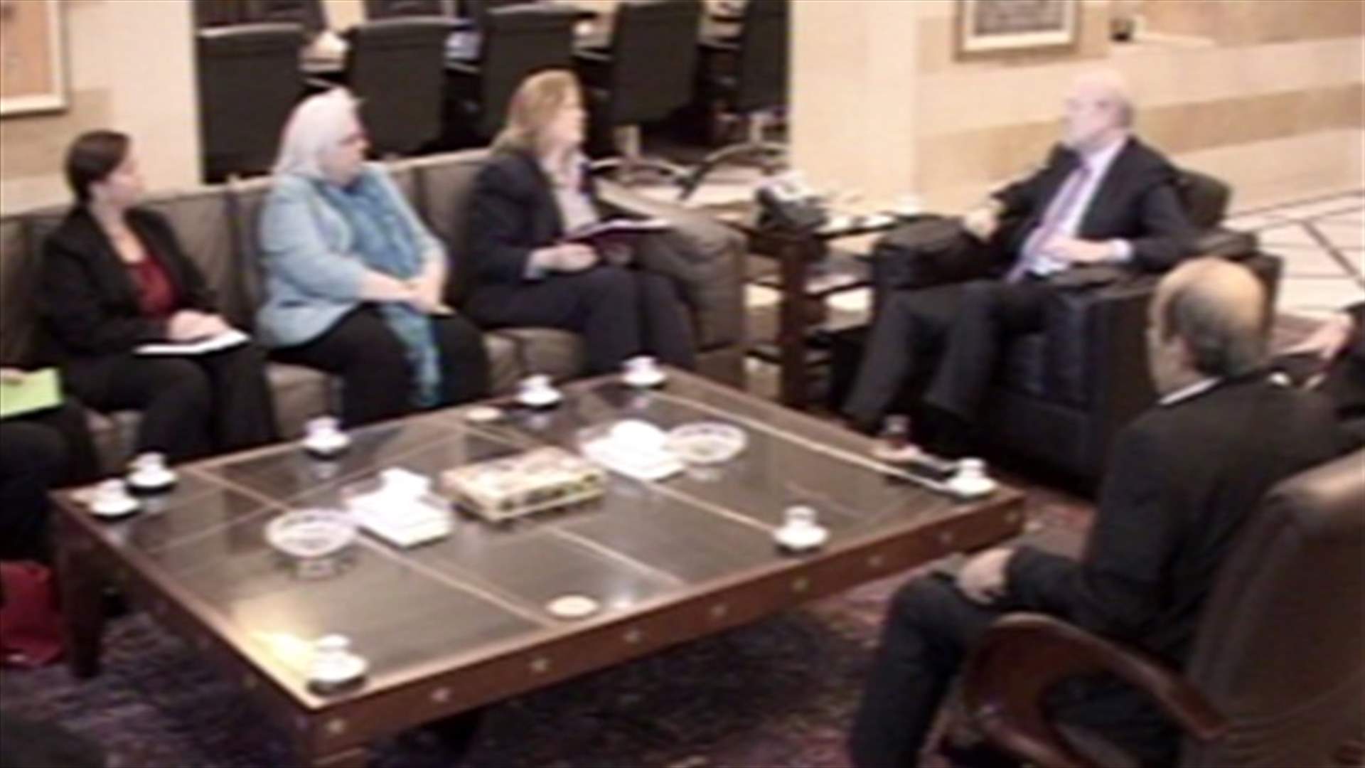Mikati, Clinton's assistant discuss means to assist Syrian refugees in Lebanon 