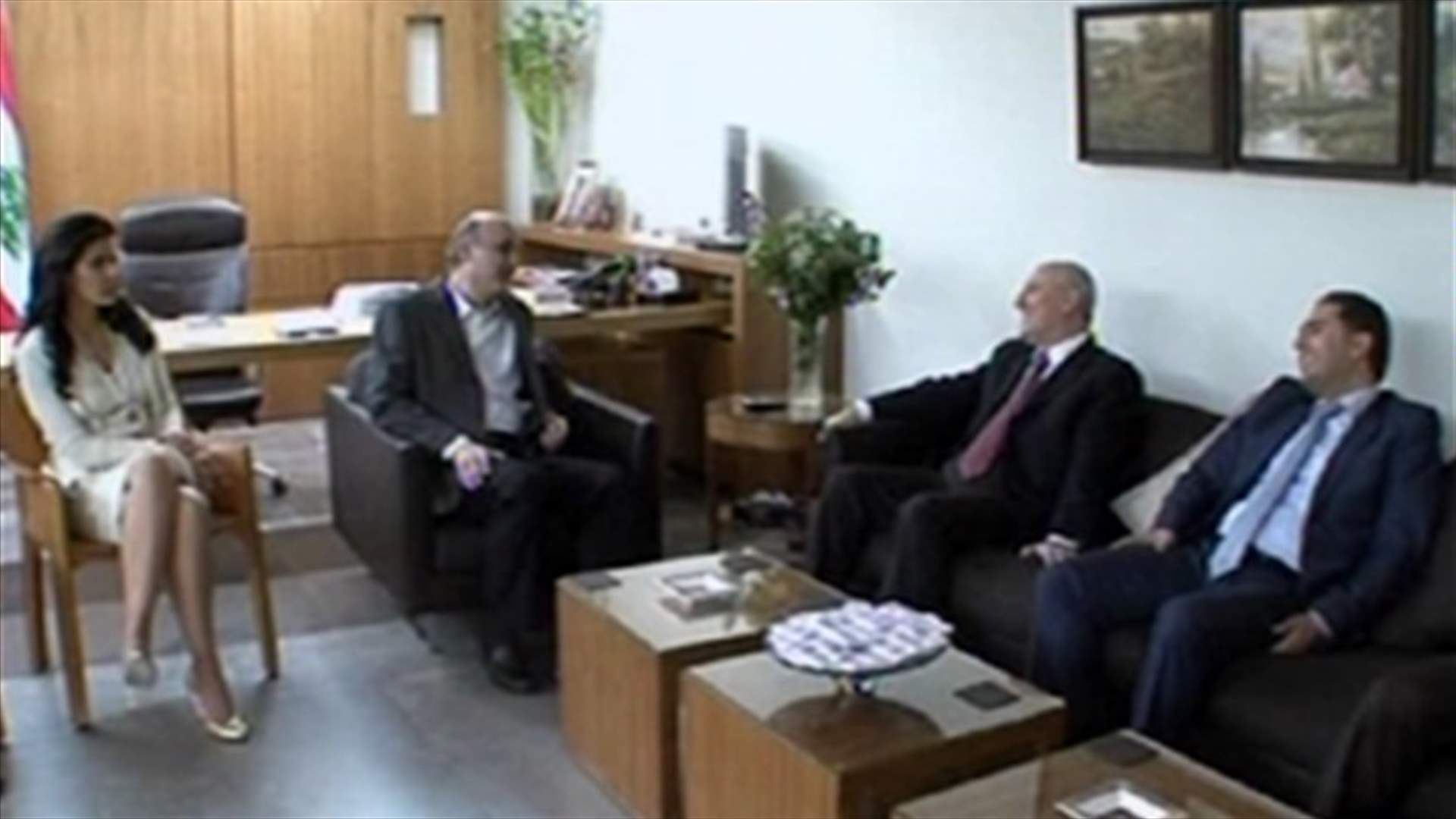PSP delegation visits Geagea in Maarab