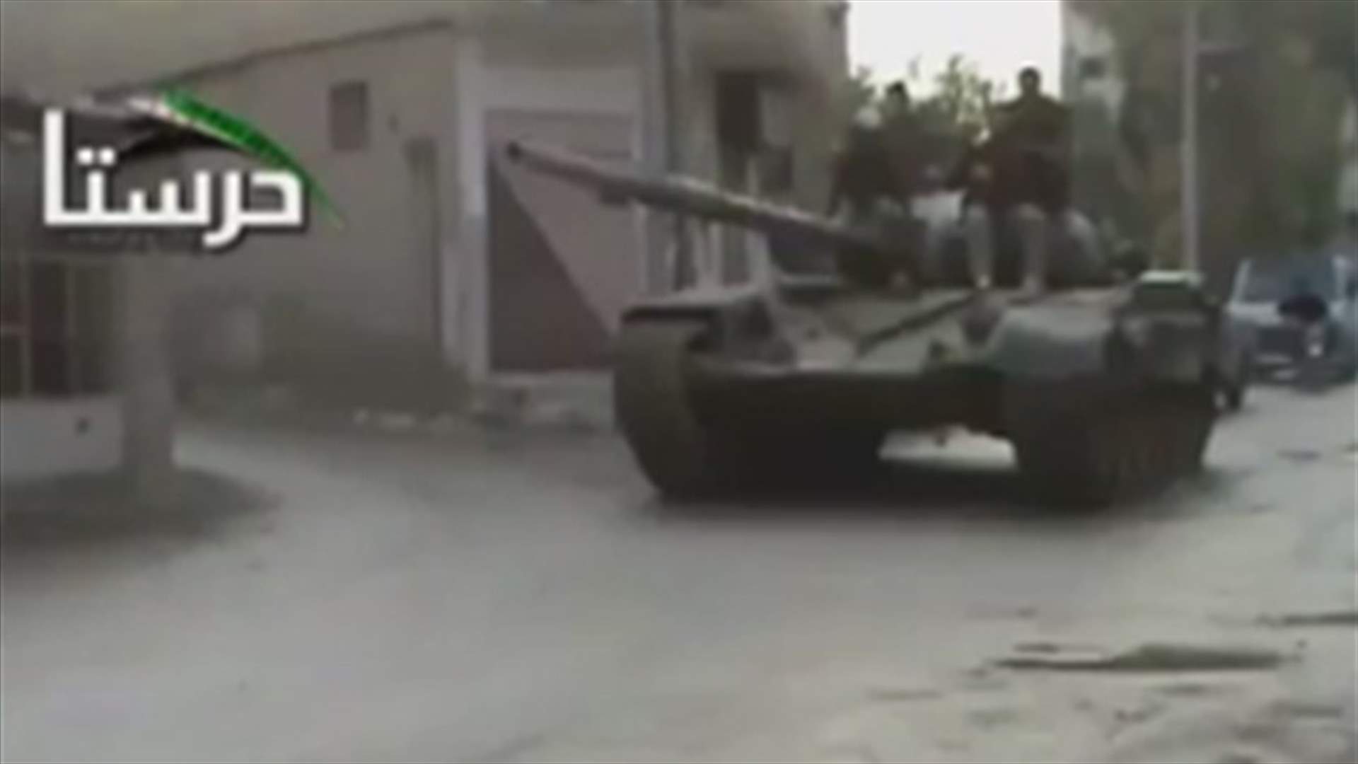 Syrian rebels declare Damascus airport a military target