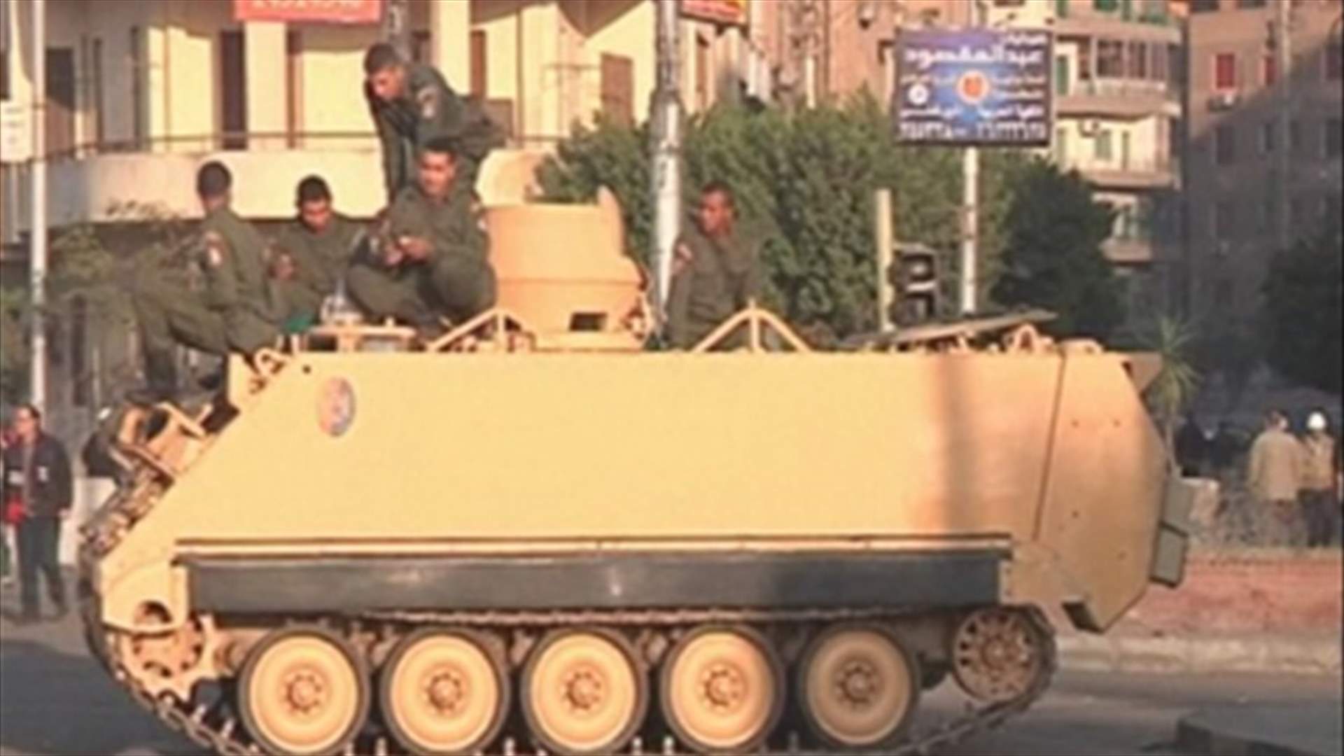 Egypt Islamists say want constitution referendum on time