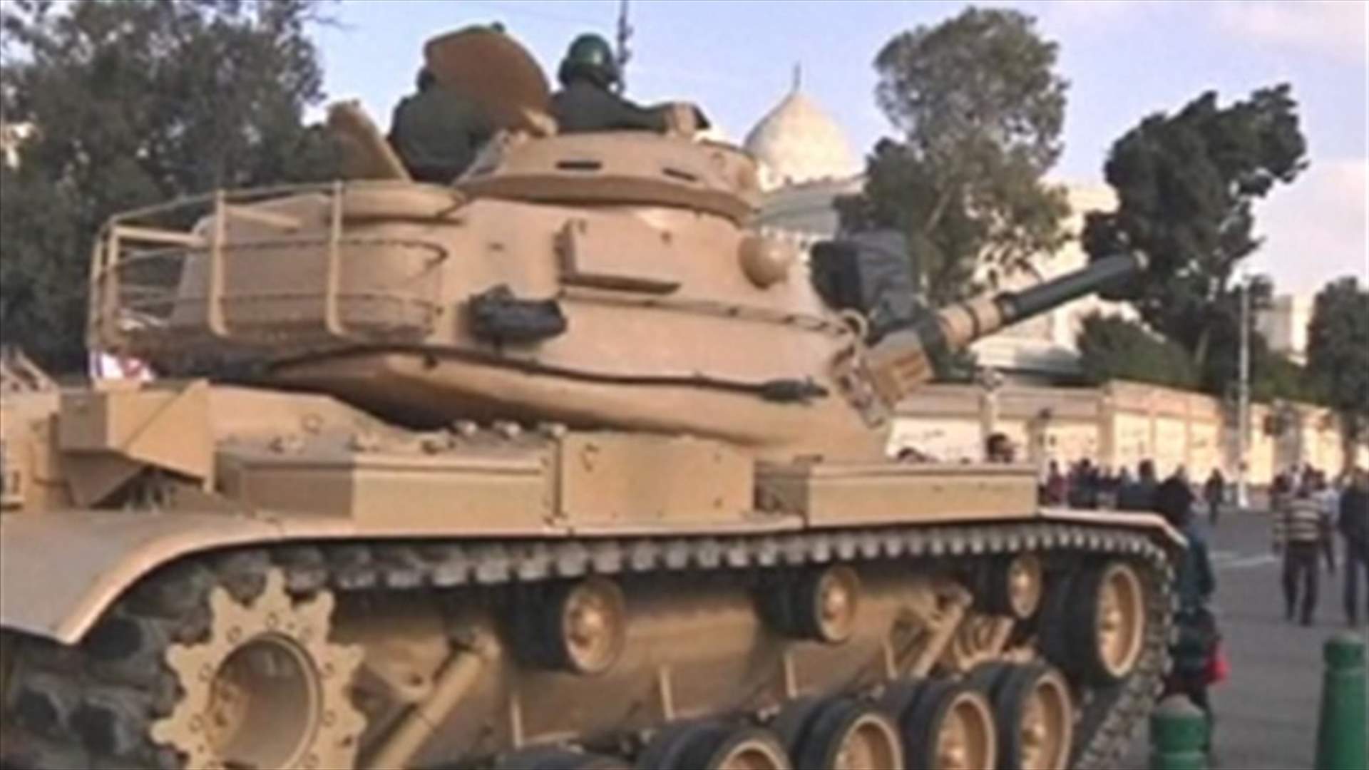 Morsi's supporters and opponents to demonstrate on Tuesday