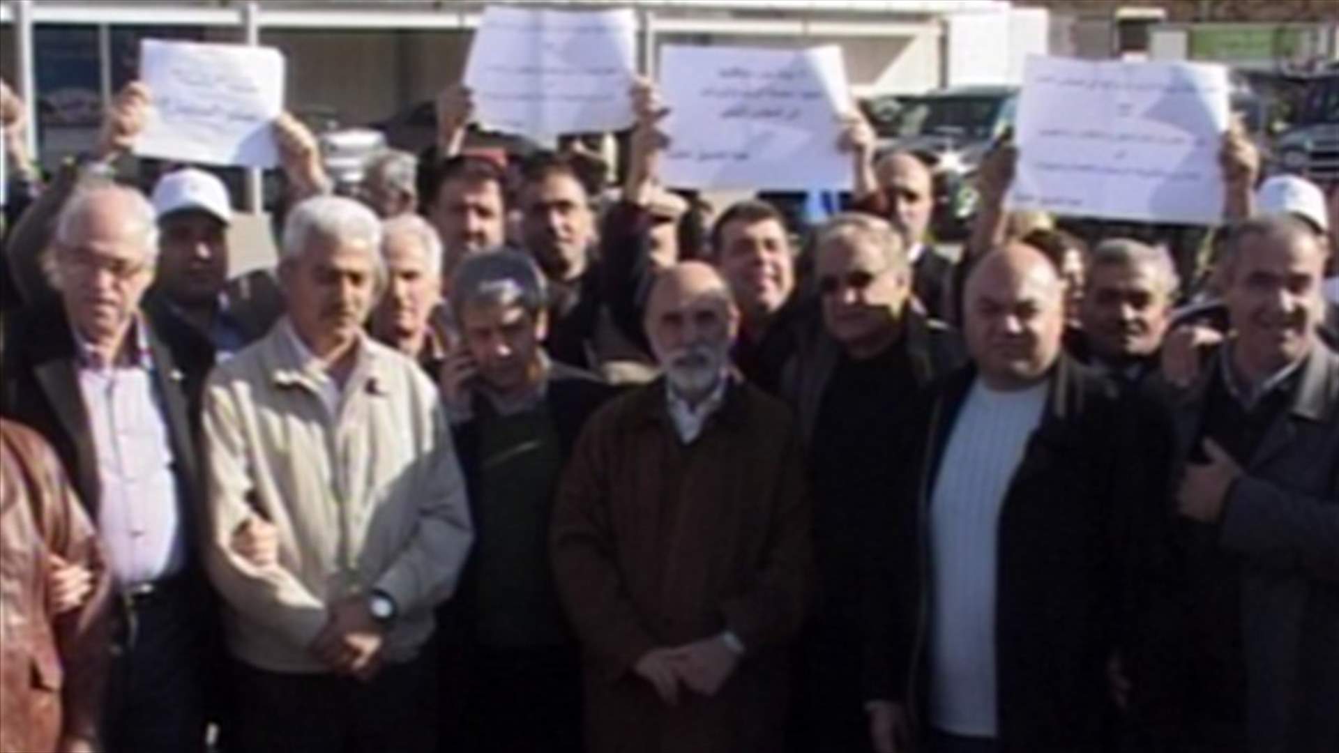 SCC stages symbolic sit-in, rejects installment of payments