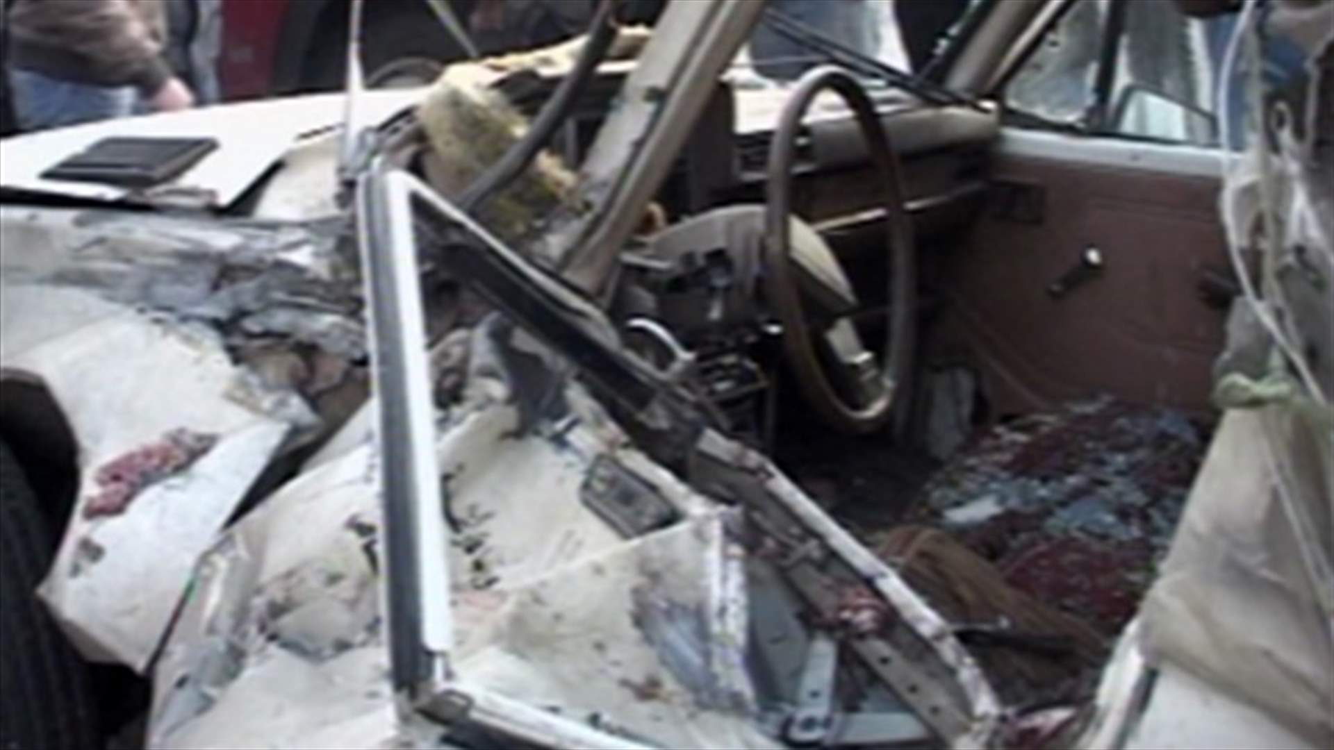 مقتل 3 اشخاص حرقا على اتوستراد جبيل وشخص في زحلة
